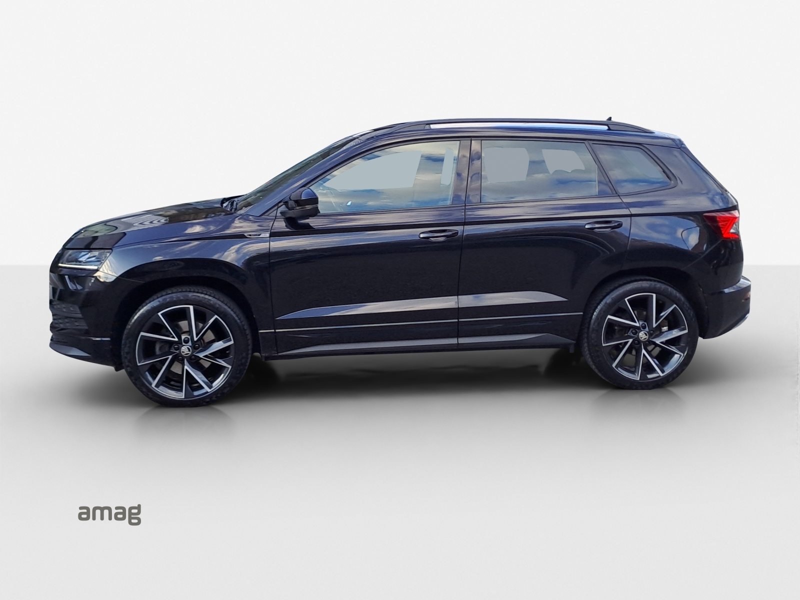 SKODA KAROQ SportLine, Benzin, Occasion / Gebraucht, Automatik - 2