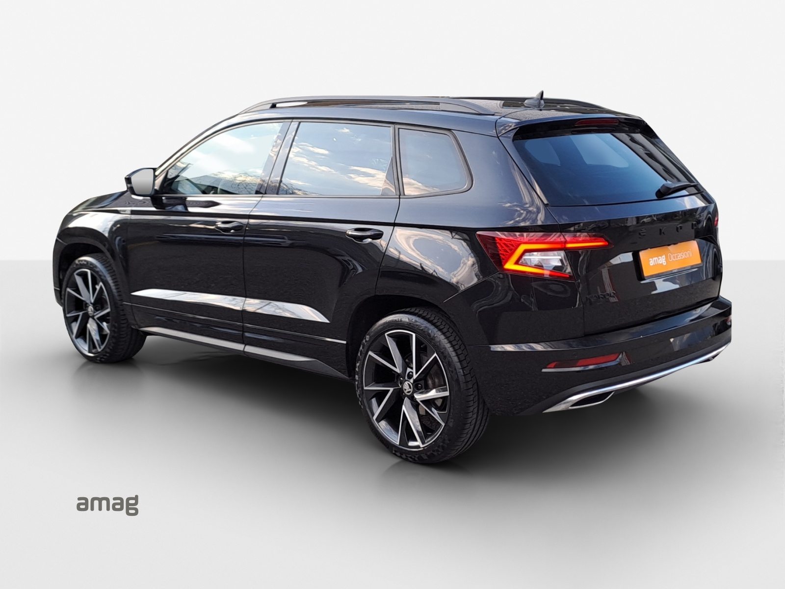 SKODA KAROQ SportLine, Benzin, Occasion / Gebraucht, Automatik - 3