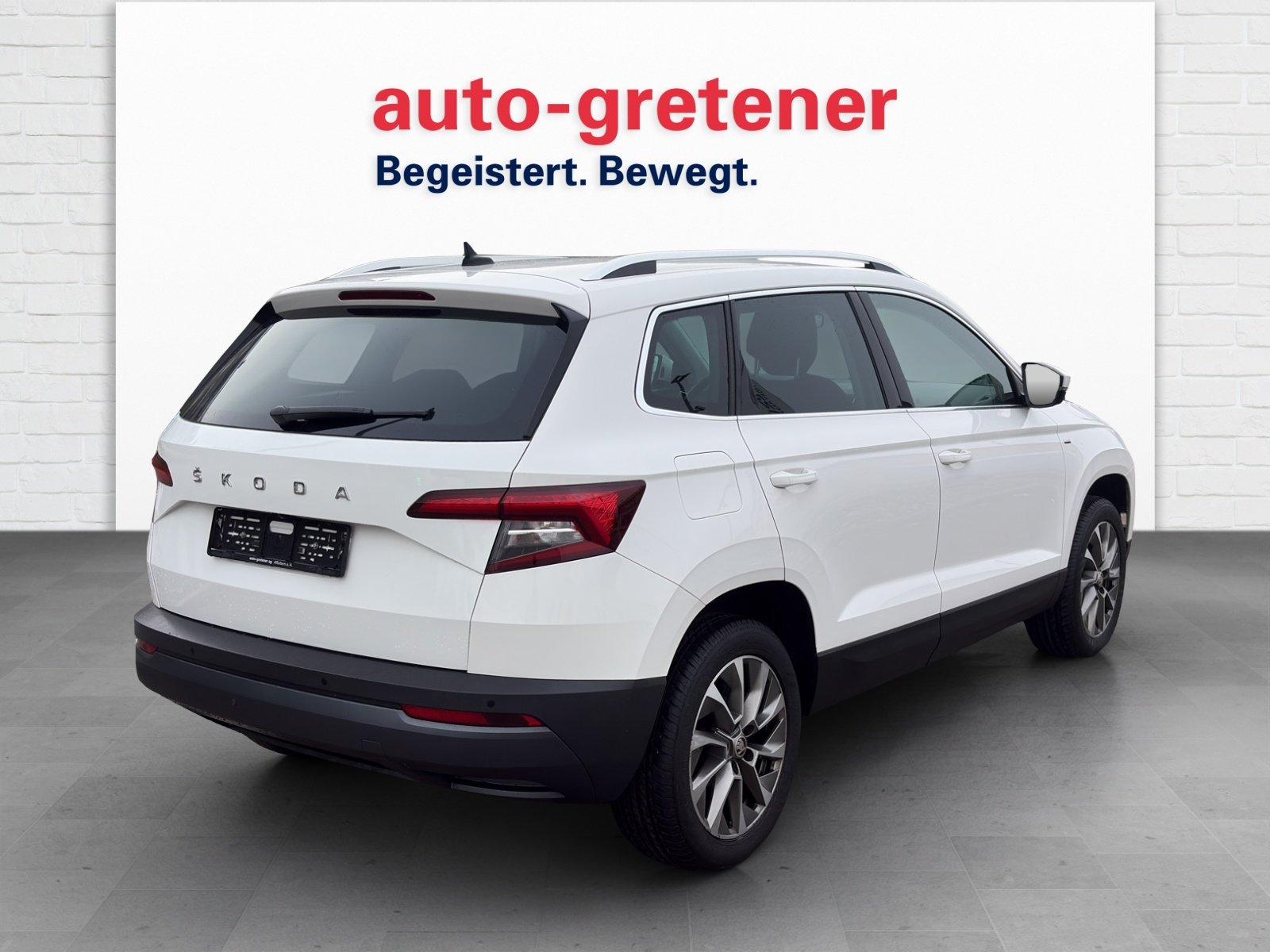SKODA Karoq 1.5 TSI Ambition DSG, Petrol, Second hand / Used, Automatic - 3