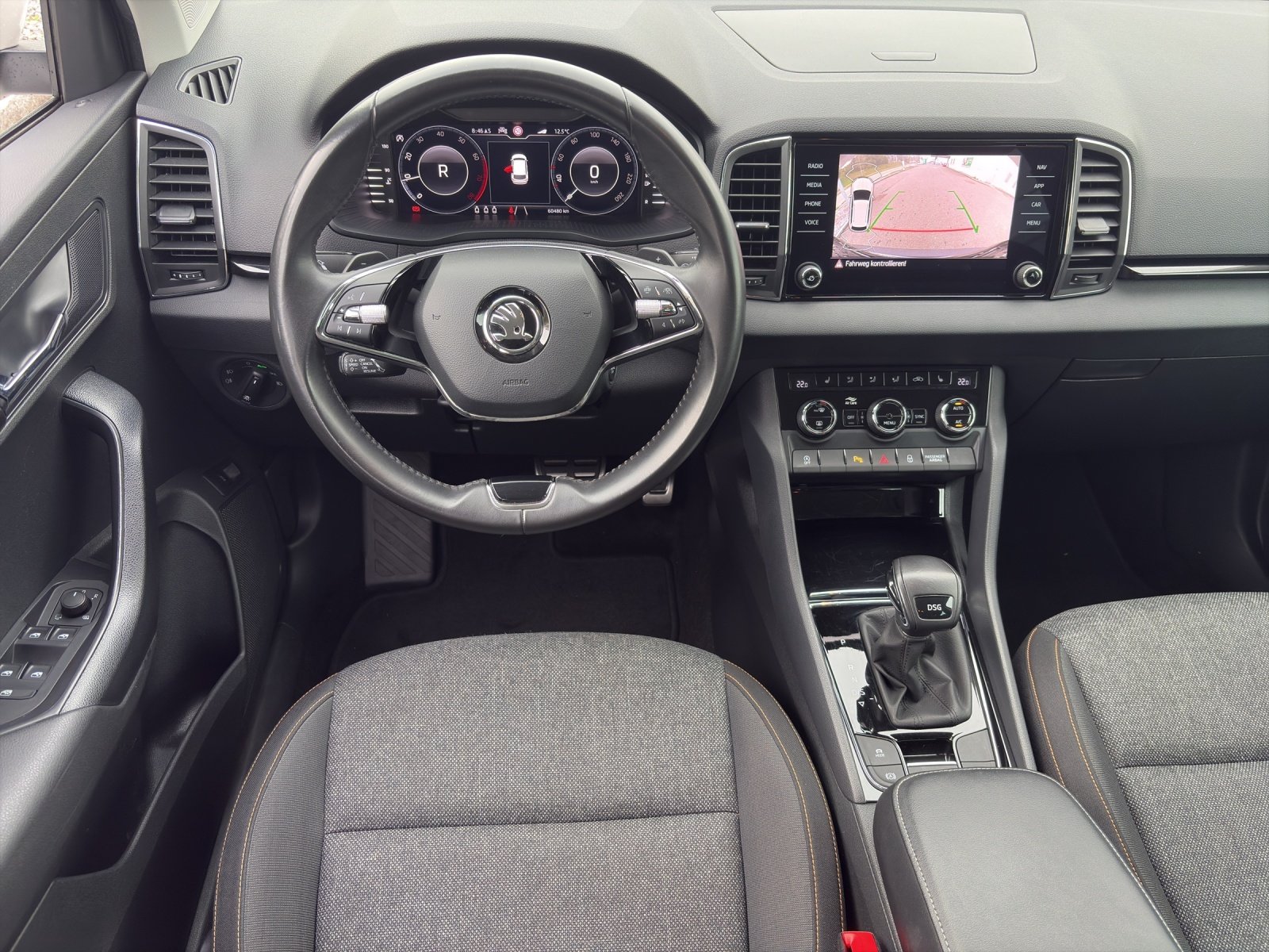 SKODA Karoq 1.5 TSI Ambition DSG, Petrol, Second hand / Used, Automatic - 7