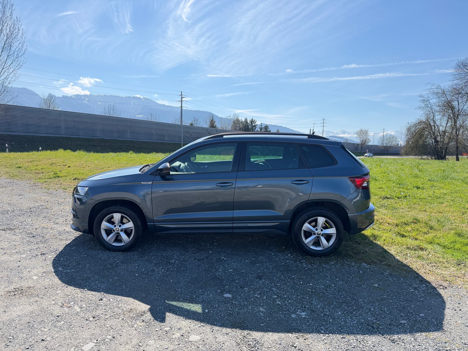 SKODA Karoq 2.0 TSI SportLine 4x4 DSG, Benzin, Occasion / Gebraucht, Automatik - 3
