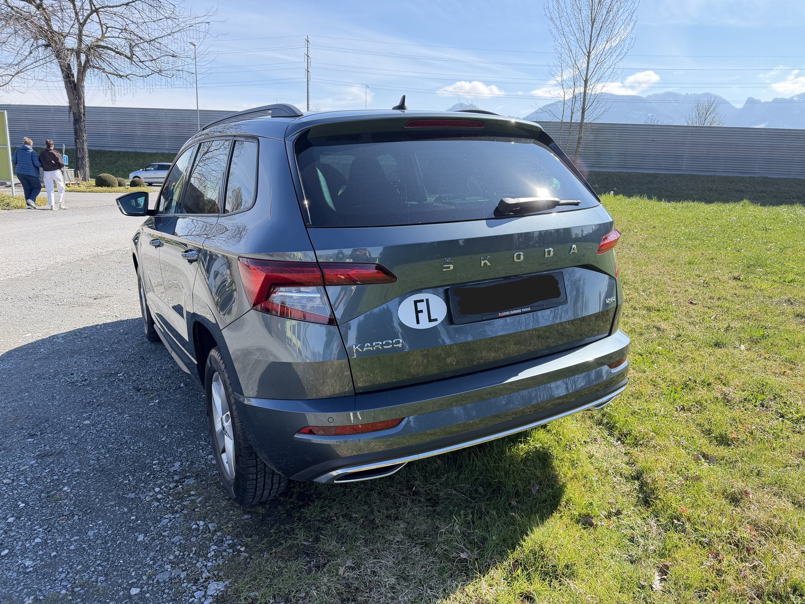 SKODA Karoq 2.0 TSI SportLine 4x4 DSG, Benzin, Occasion / Gebraucht, Automatik - 4