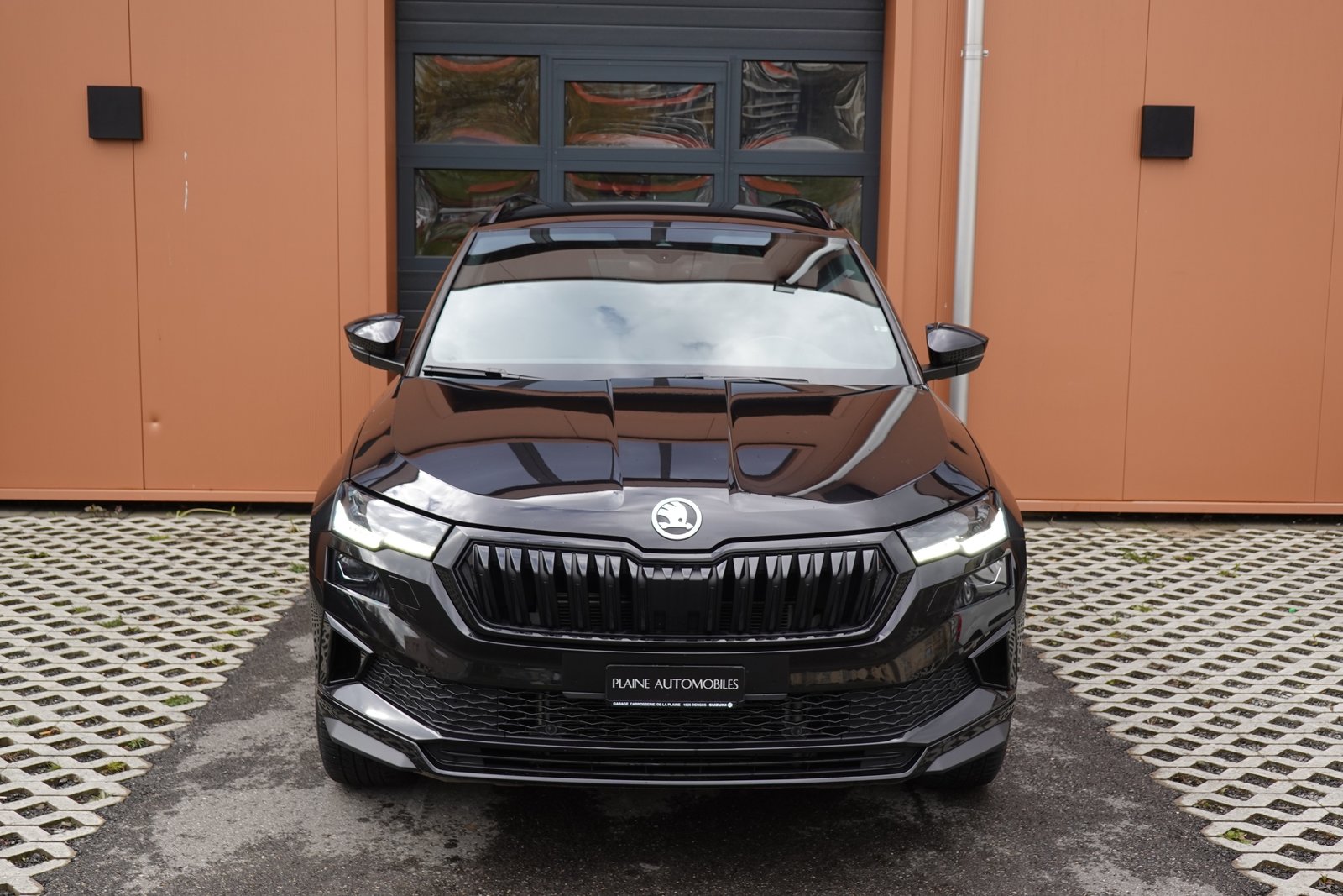 SKODA Karoq 2.0 TSI SportLine 4x4 DSG - Caméra * Apple Car, Benzin, Occasion / Gebraucht, Automatik - 2