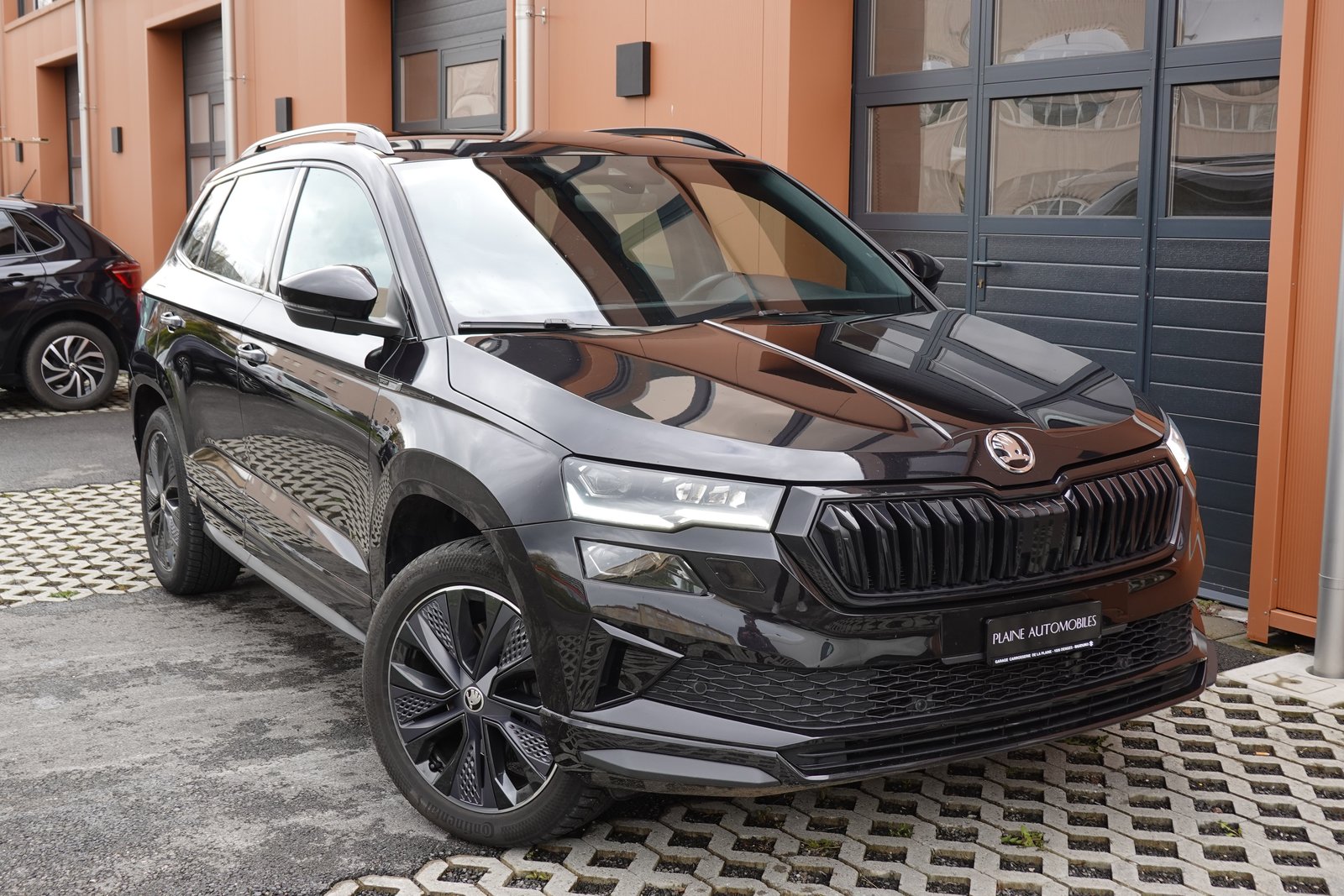 SKODA Karoq 2.0 TSI SportLine 4x4 DSG - Caméra * Apple Car, Benzin, Occasion / Gebraucht, Automatik - 6