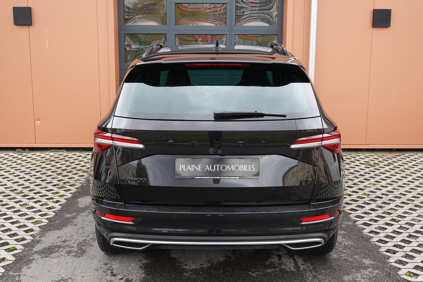 SKODA Karoq 2.0 TSI SportLine 4x4 DSG - Caméra * Apple Car, Benzin, Occasion / Gebraucht, Automatik - 7