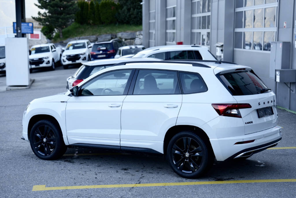 SKODA Karoq 2.0 TDI 190 SportLine 4x4 DSG, Diesel, Second hand / Used, Automatic - 3