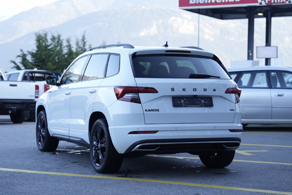 SKODA Karoq 2.0 TDI 190 SportLine 4x4 DSG, Diesel, Second hand / Used, Automatic - 5