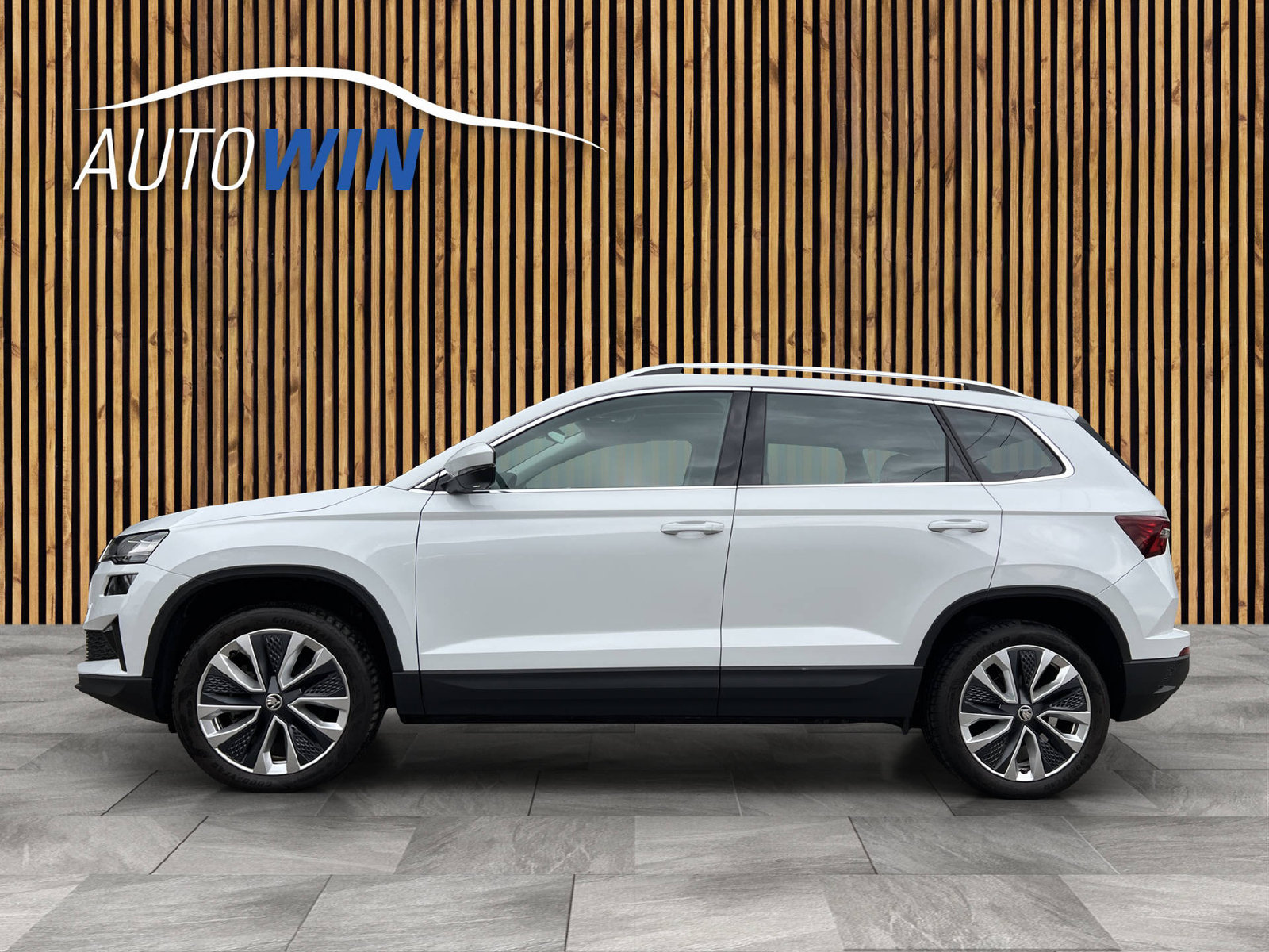 SKODA Karoq 1.5 TSI DSG, Petrol, Second hand / Used, Automatic - 3