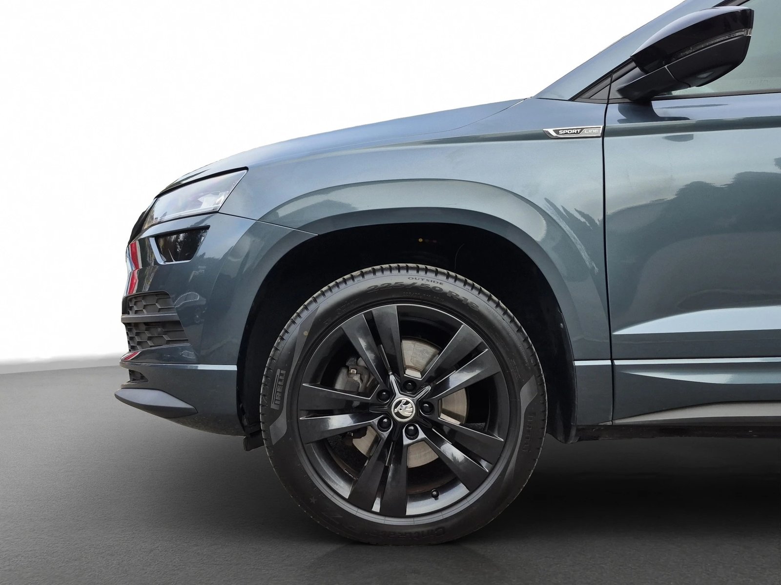 SKODA Karoq 2.0 TDI SCR SportLine 4x4 DSG *AHK*, Diesel, Second hand / Used, Automatic - 4