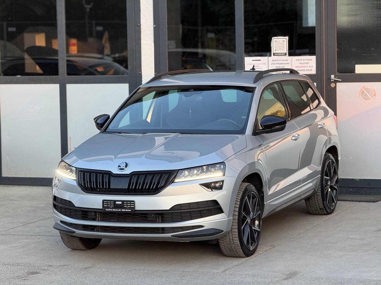 SKODA Karoq 2.0 TSI SportLine 4x4 DSG, Benzin, Occasion / Gebraucht, Automatik - 2