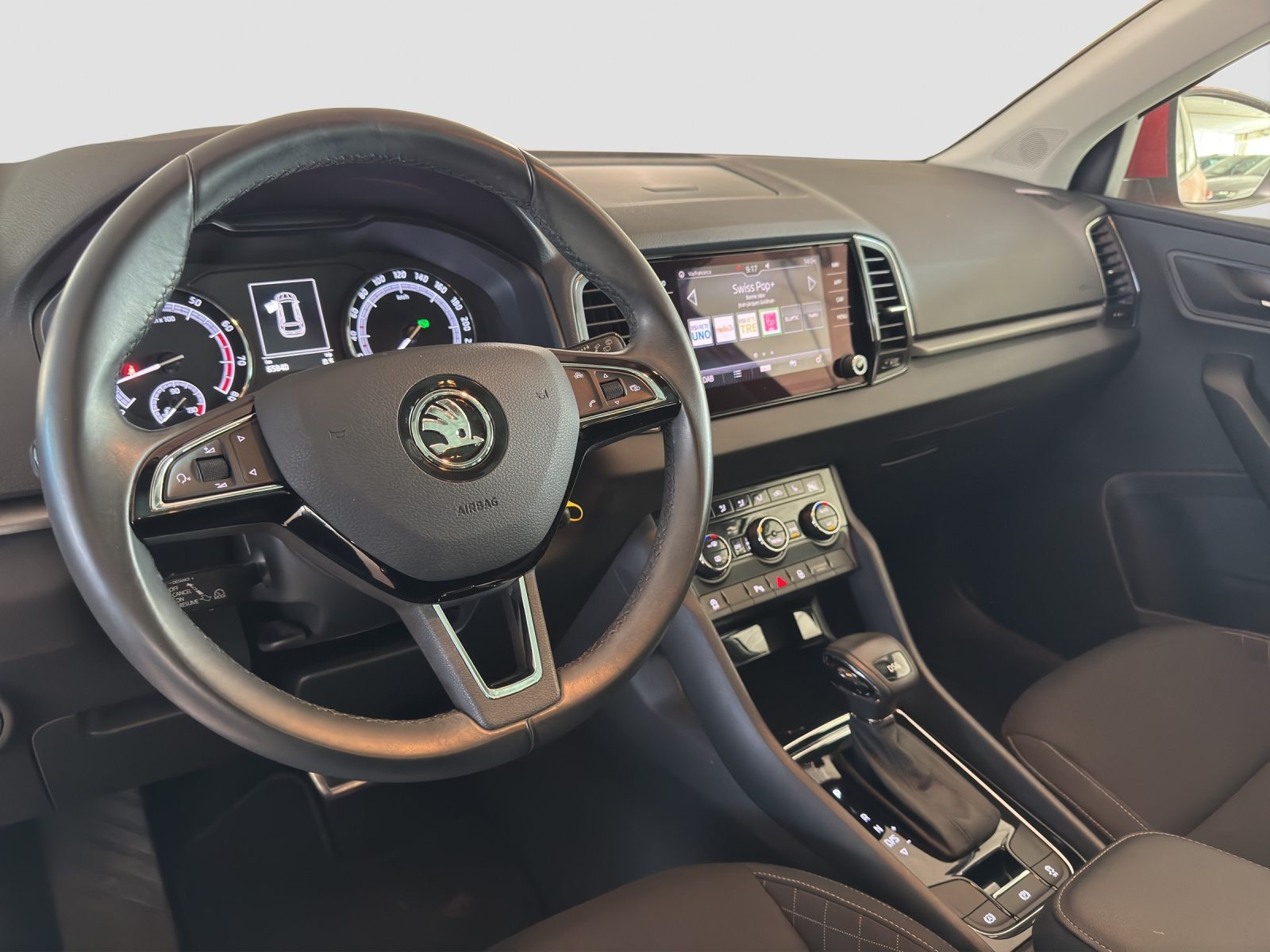 SKODA KAROQ AMBITION, Benzin, Occasion / Gebraucht, Automatik - 7