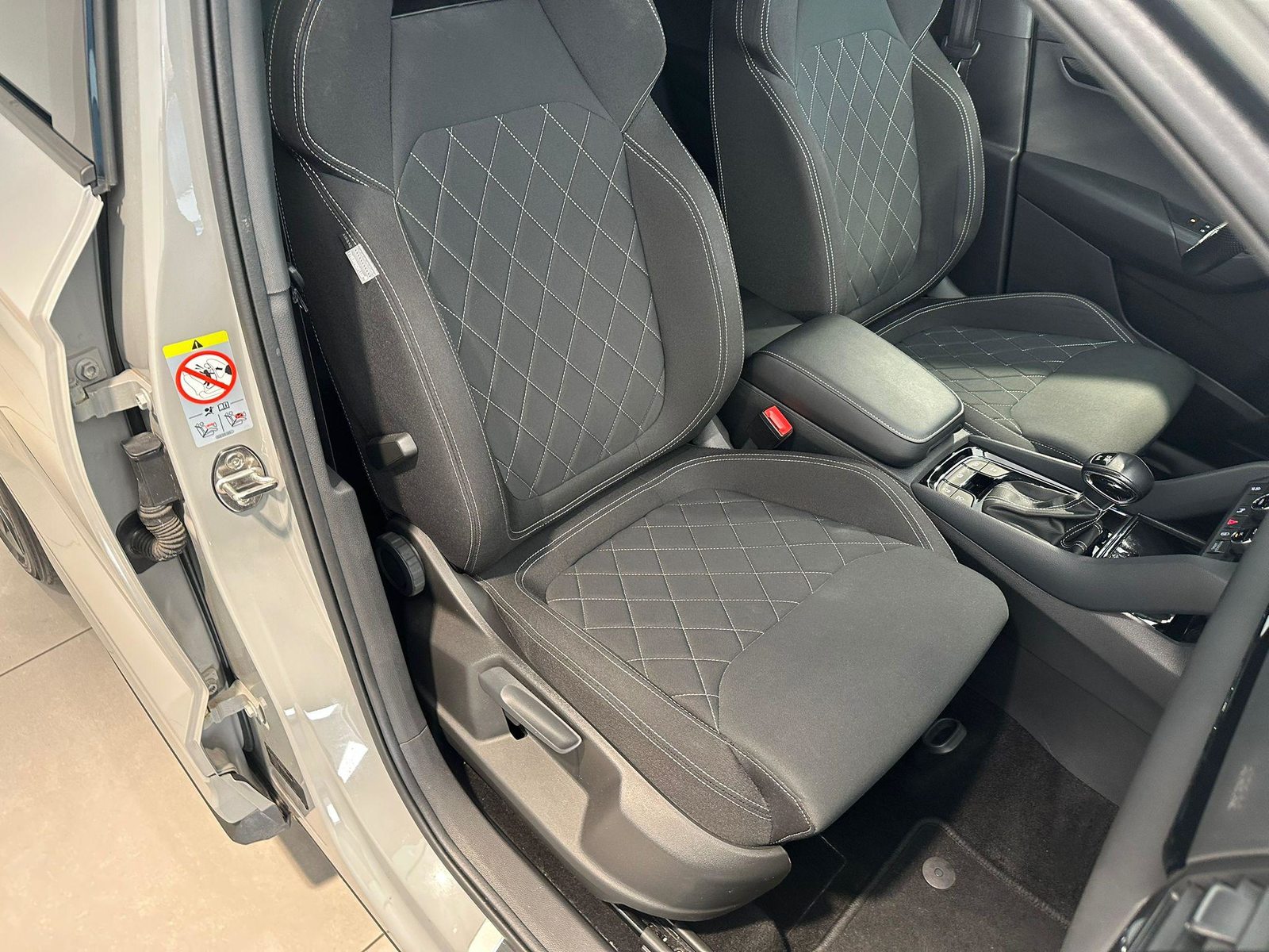 SKODA Karoq 2.0 TSI SportLine DSG 4x4, Benzina, Occasioni / Usate, Automatico - 7