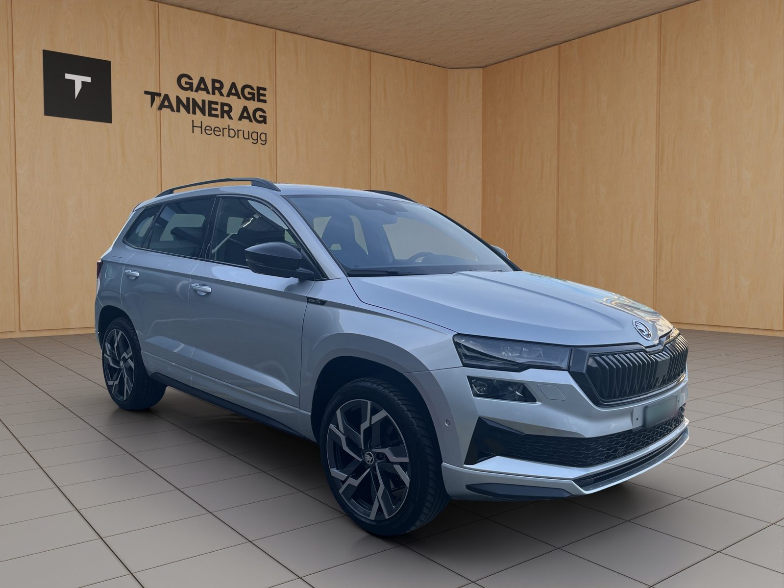 SKODA Karoq Sportline, Petrol, Second hand / Used, Automatic - 3