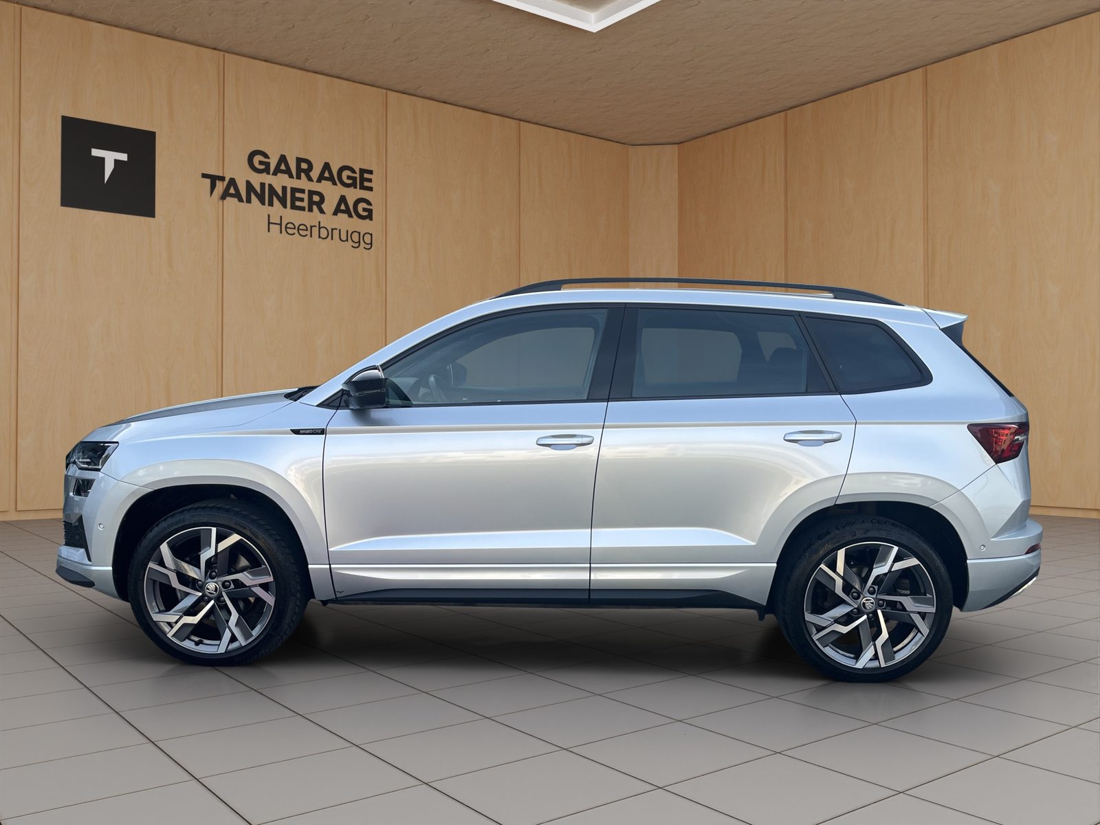 SKODA Karoq Sportline, Petrol, Second hand / Used, Automatic - 5