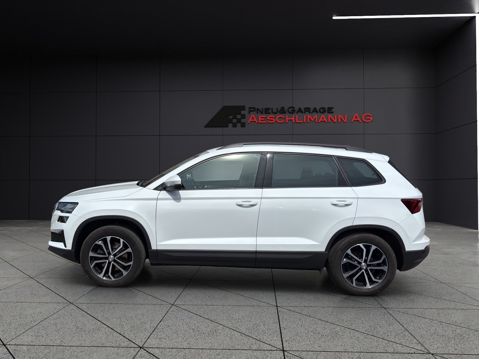 SKODA Karoq 2.0 TDI CR Ambition 4x4 DSG, Diesel, Occasion / Gebraucht, Automatik - 3