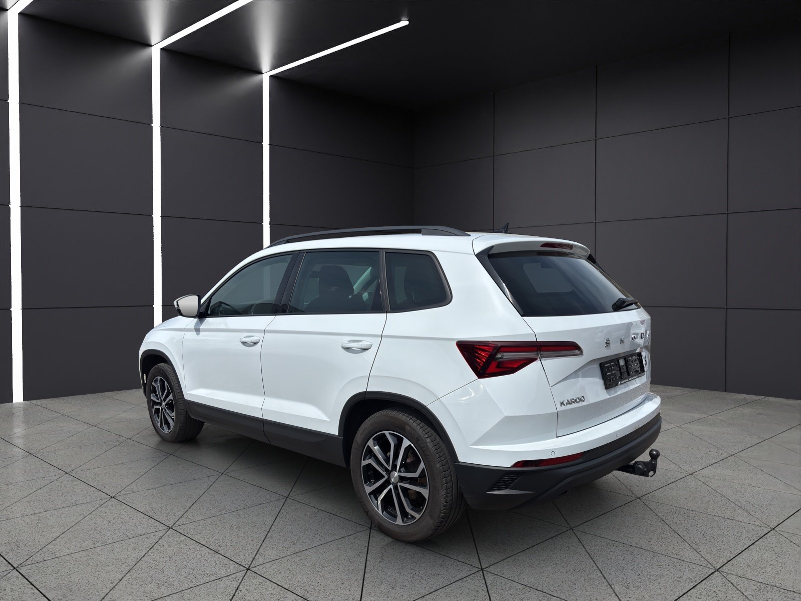 SKODA Karoq 2.0 TDI CR Ambition 4x4 DSG, Diesel, Occasion / Gebraucht, Automatik - 4