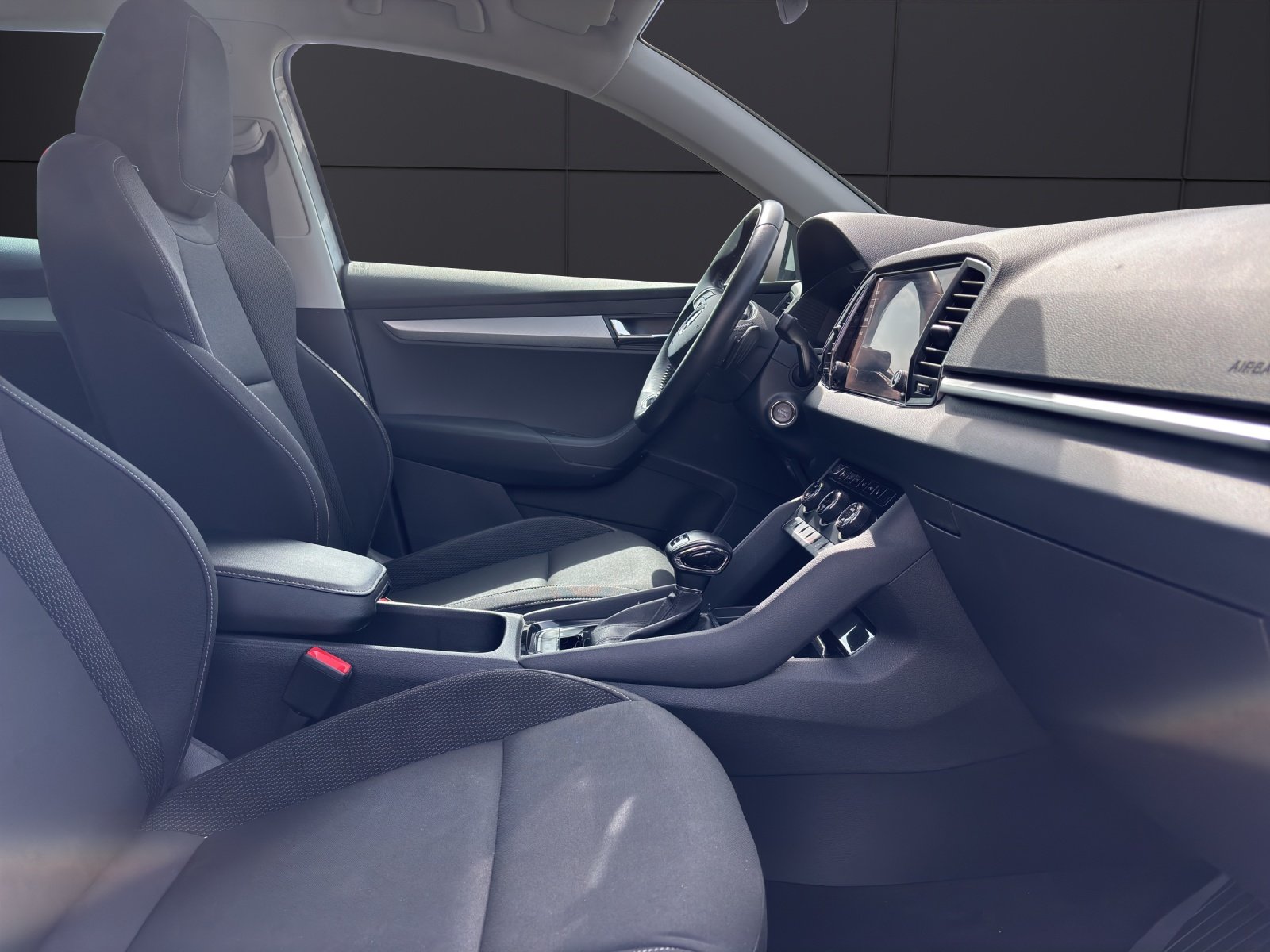 SKODA Karoq 2.0 TDI CR Ambition 4x4 DSG, Diesel, Occasion / Gebraucht, Automatik - 7