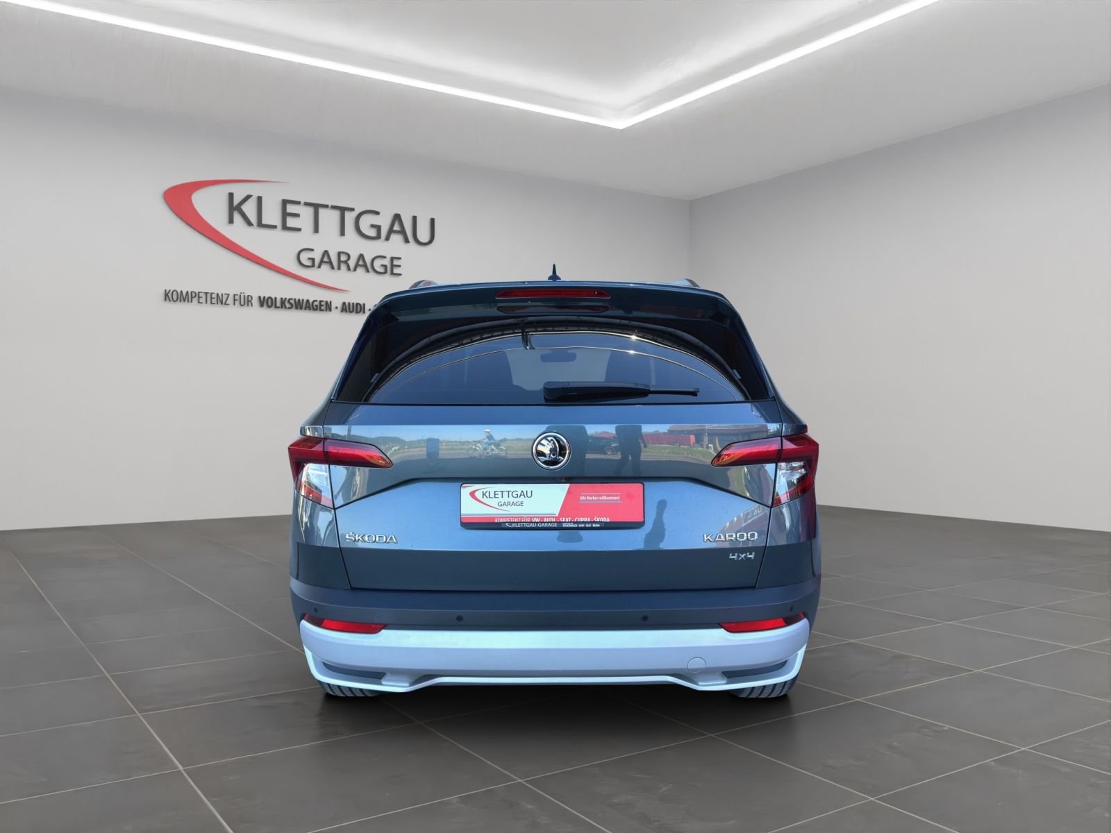 SKODA Karoq Scout 1.5 TSI DSG 4x4, Petrol, Second hand / Used, Automatic - 6