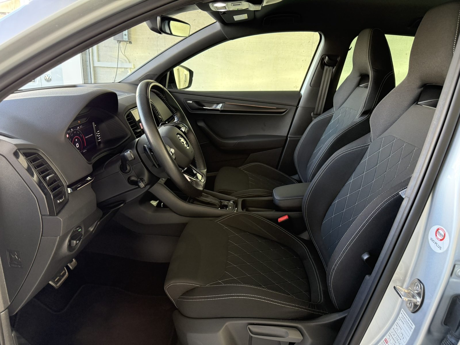 SKODA KAROQ SportLine, Petrol, Second hand / Used, Automatic - 7