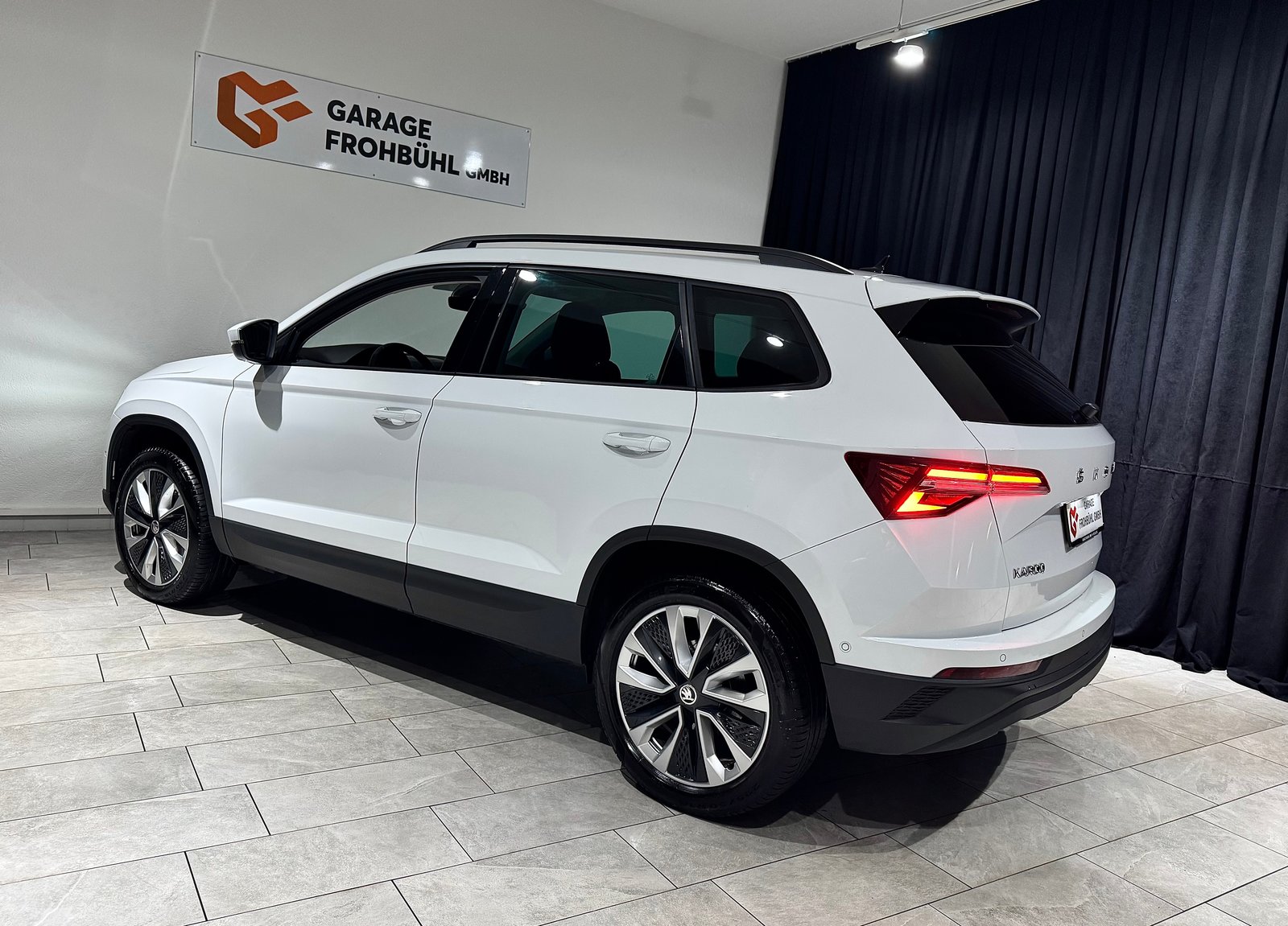 SKODA Karoq 2.0 TDI CR Style 4x4 DSG AHK 2100Kg 1.Hand, Diesel, Occasion / Gebraucht, Automatik - 7