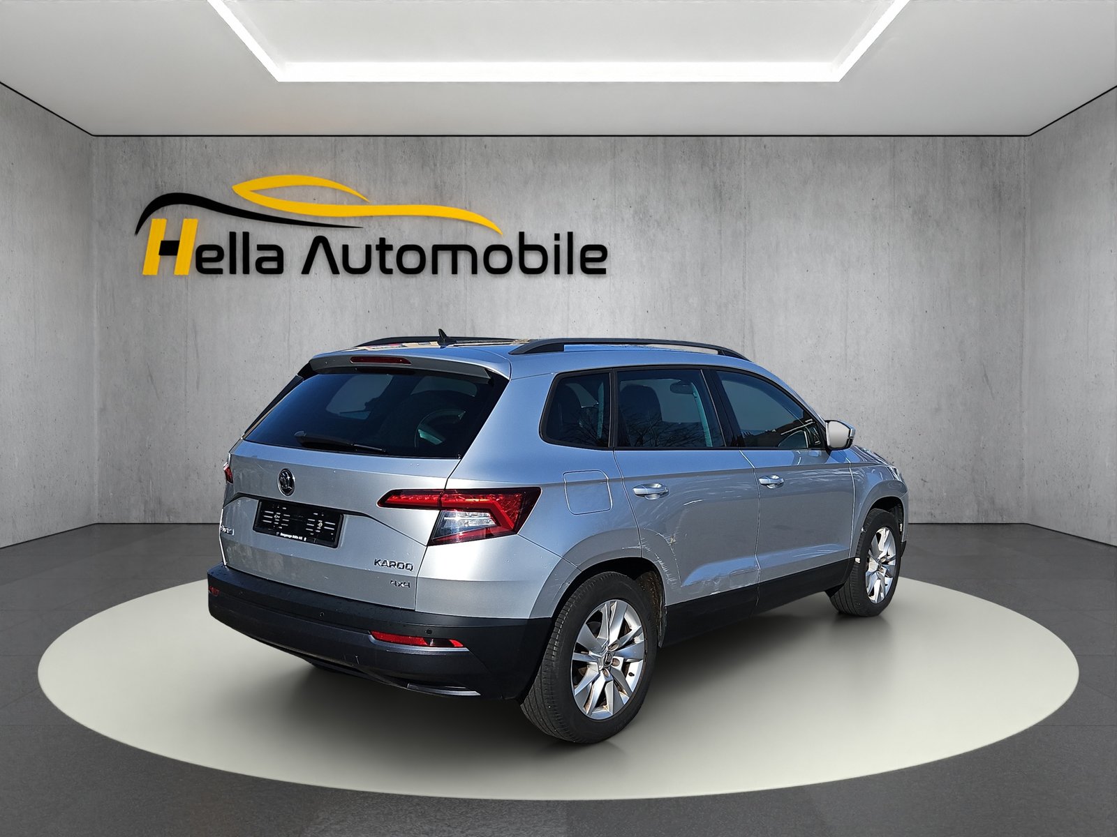SKODA Karoq 2.0 TDI CR Ambition 4x4 DSG, Diesel, Second hand / Used, Automatic - 2