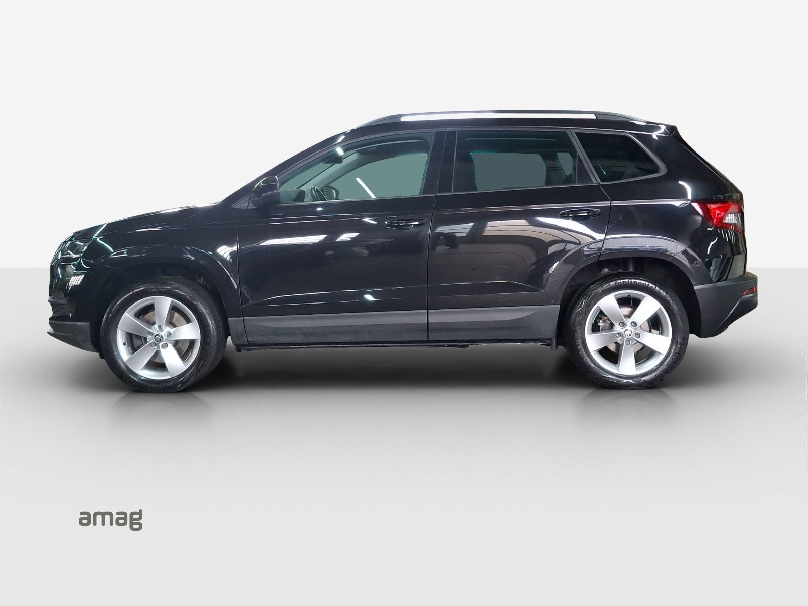 SKODA KAROQ Ambition, Diesel, Second hand / Used, Manual - 2