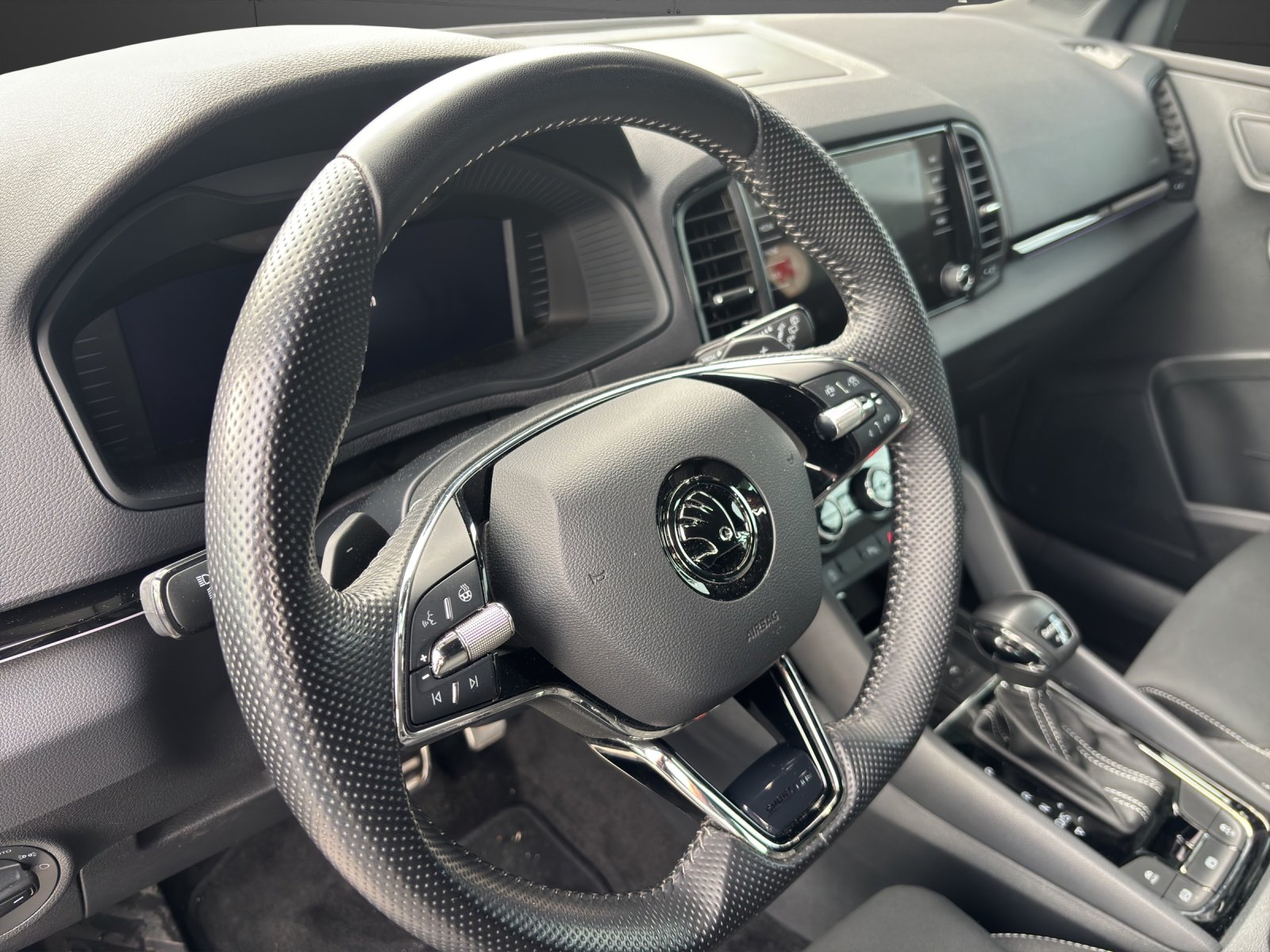 SKODA Karoq 2.0 TSI SportLine 4x4 DSG, Essence, Occasion / Utilisé, Automatique - 5