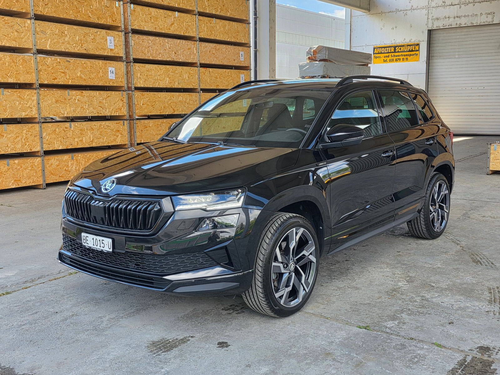 SKODA Karoq 2.0 TSI SportLine 4x4 DSG / Neu ab Mfk., Petrol, Second hand / Used, Automatic - 5