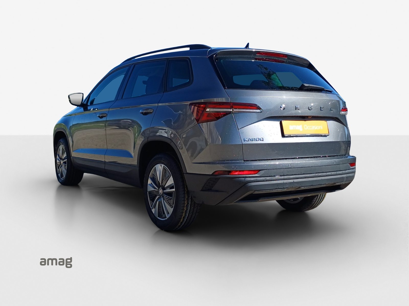 SKODA Karoq Ambition, Petrol, Second hand / Used, Manual - 3