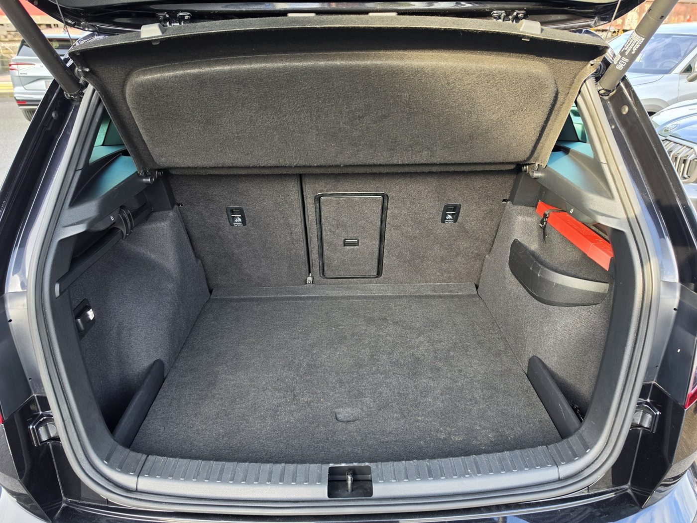SKODA KAROQ SportLine, Petrol, Second hand / Used, Automatic - 6