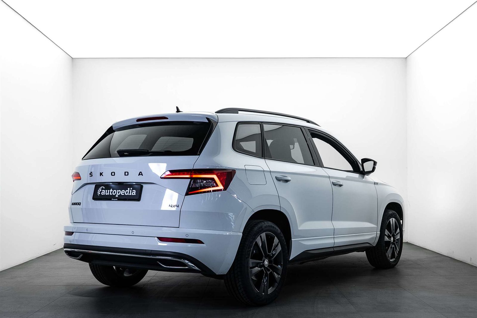 SKODA Karoq 2.0 TDI SCR SportLine 4x4 DSG, Diesel, Second hand / Used, Automatic - 3