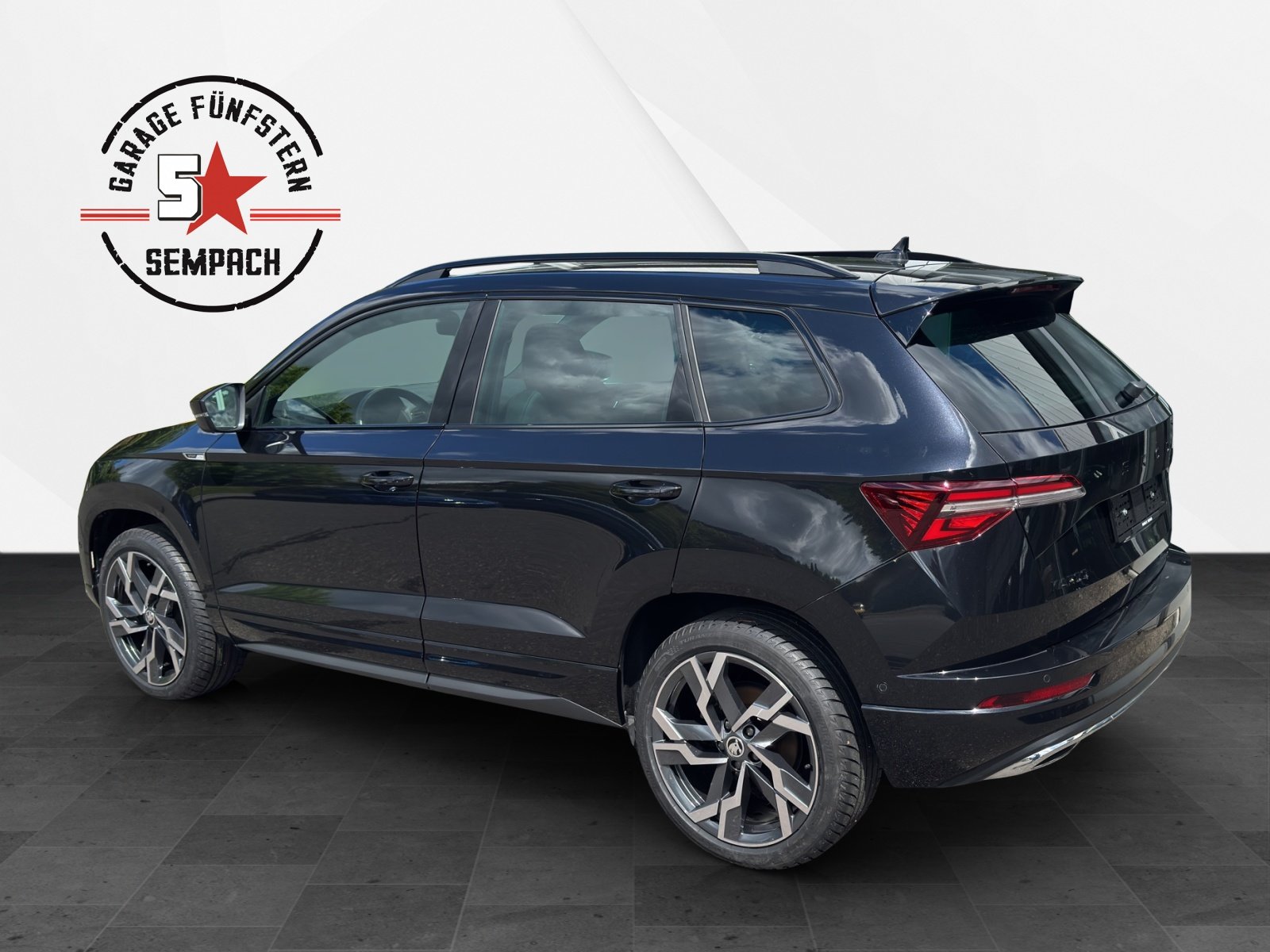 SKODA Karoq 2.0 TSI SportLine 4x4 DSG, Petrol, Second hand / Used, Automatic - 3