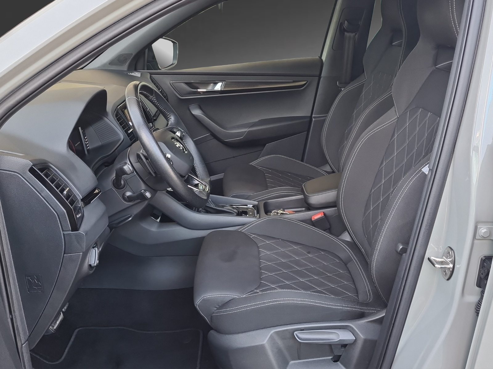 SKODA Karoq SportLine, Essence, Occasion / Utilisé, Automatique - 6