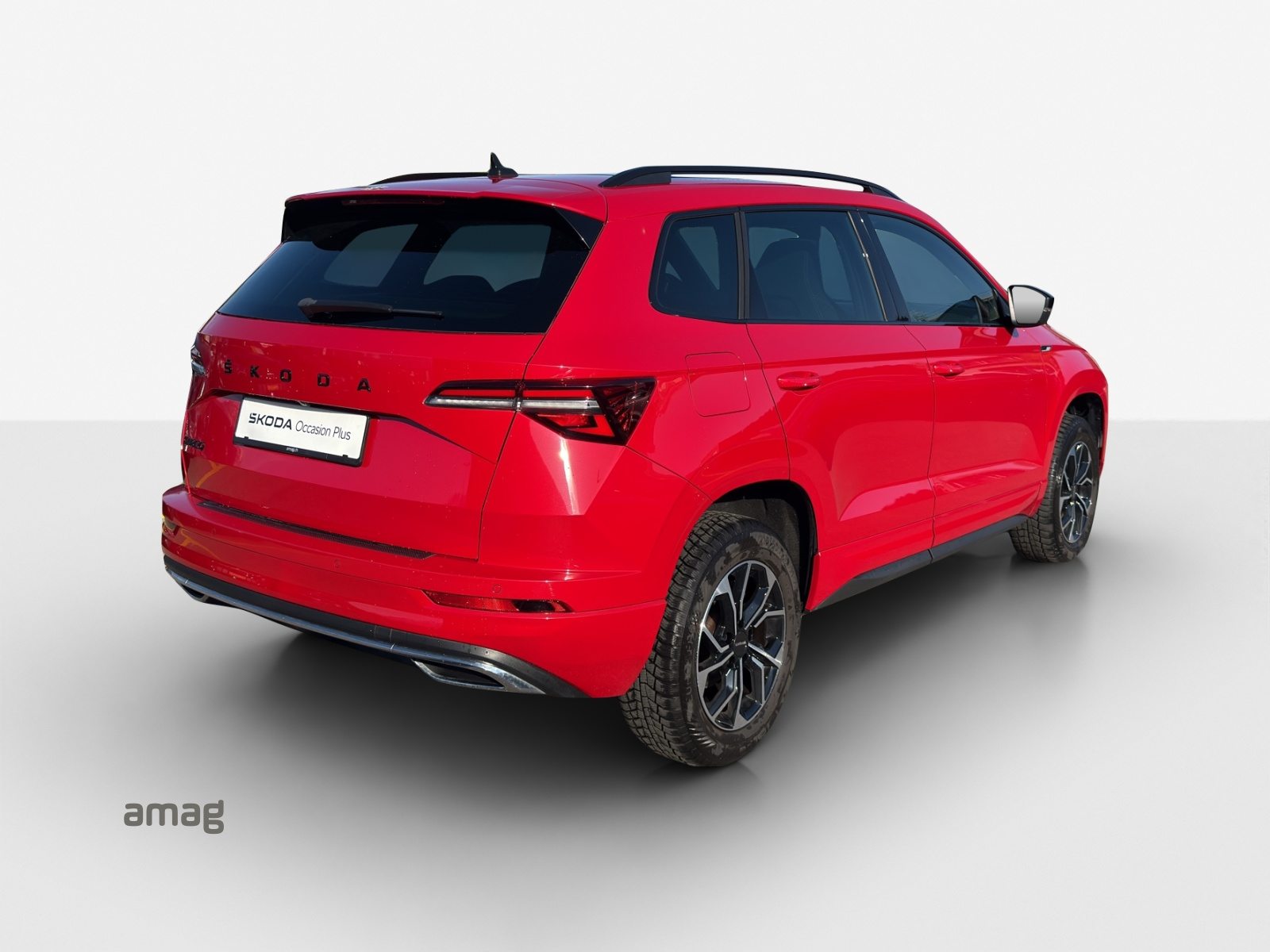 SKODA NEW KAROQ SportLine, Petrol, Second hand / Used, Automatic - 5