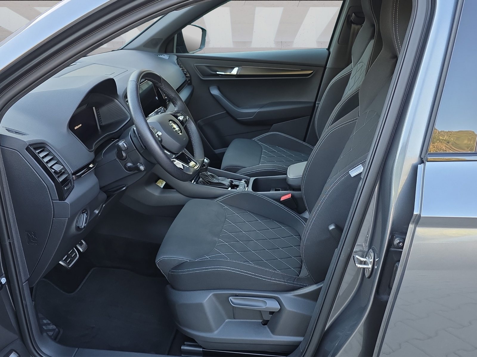 SKODA NEW KAROQ SportLine, Essence, Occasion / Utilisé, Automatique - 5