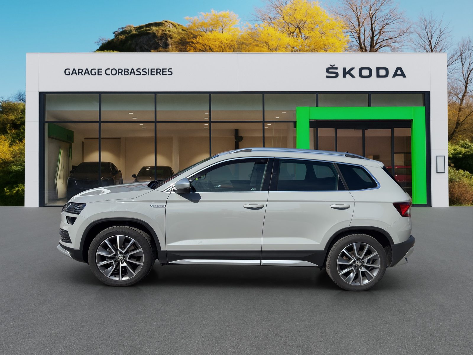 SKODA KAROQ Scout, Benzin, Occasion / Gebraucht, Automatik - 3