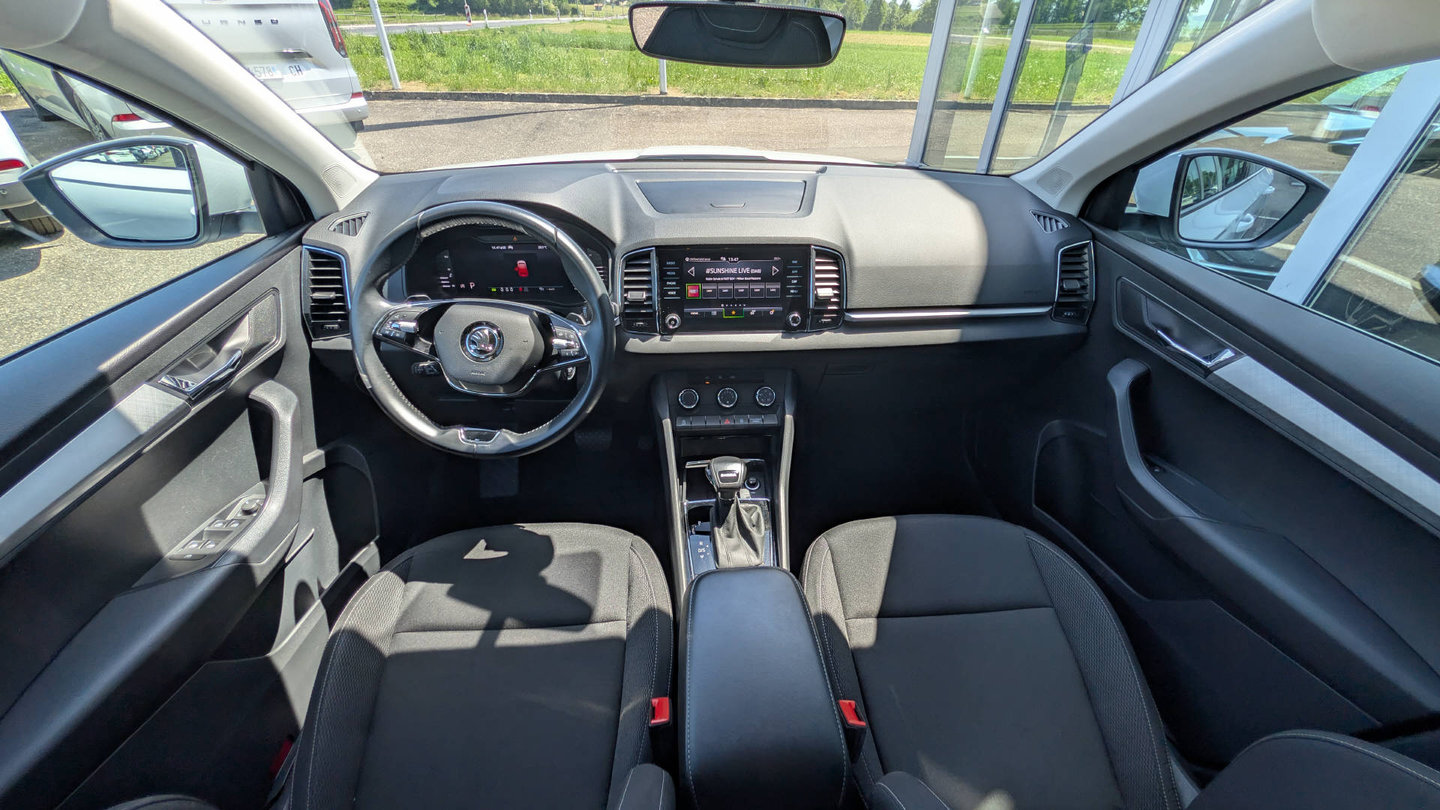 SKODA Karoq 1.5 TSI Ambition DSG, Petrol, Second hand / Used, Automatic - 6