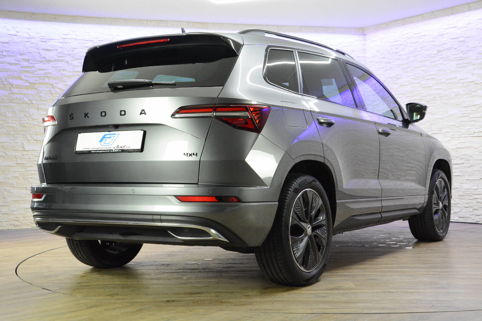 SKODA Karoq 2.0 TSI SportLine 4x4 DSG, Essence, Occasion / Utilisé, Automatique - 5