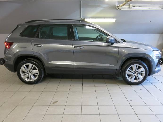 SKODA Karoq 1.5 TSI Selection DSG, Petrol, Second hand / Used, Automatic