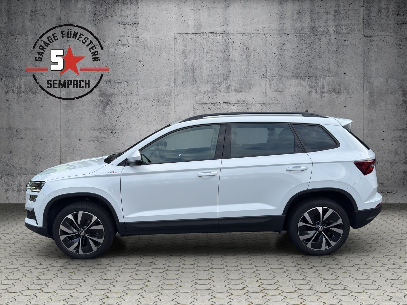 SKODA Karoq 1.5 TSI Style DSG, Petrol, Second hand / Used, Automatic - 2