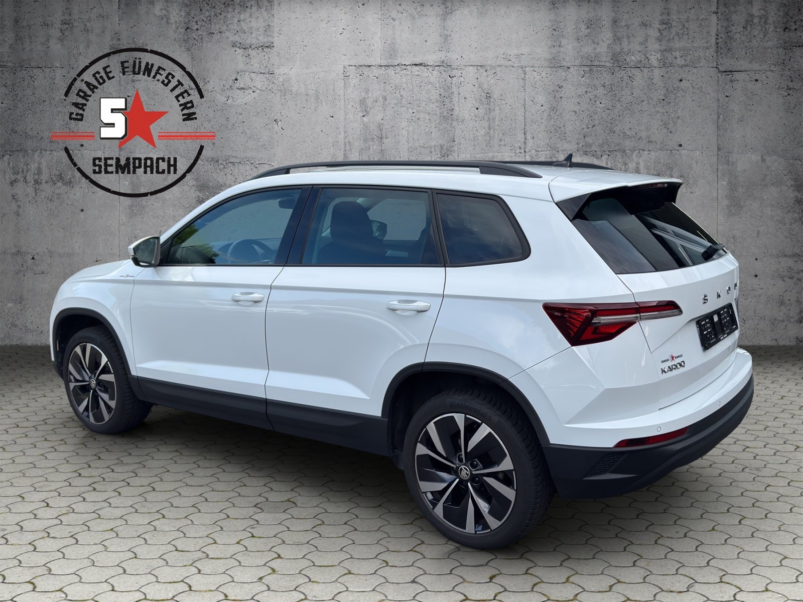 SKODA Karoq 1.5 TSI Style DSG, Petrol, Second hand / Used, Automatic - 3