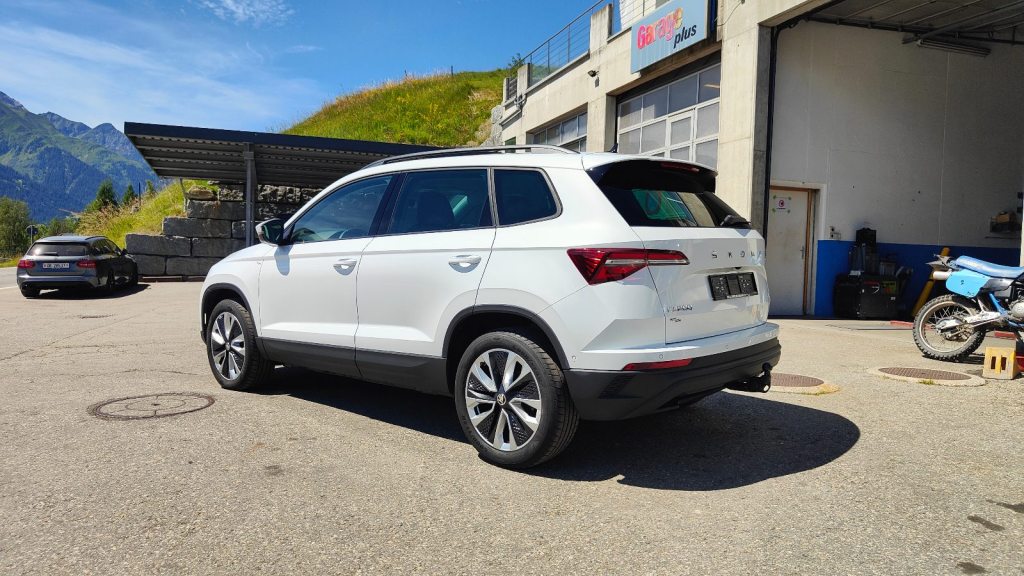 SKODA KAROQ 2.0 TDI SportLine 4x4 DSG, Diesel, Occasion / Utilisé, Automatique - 3