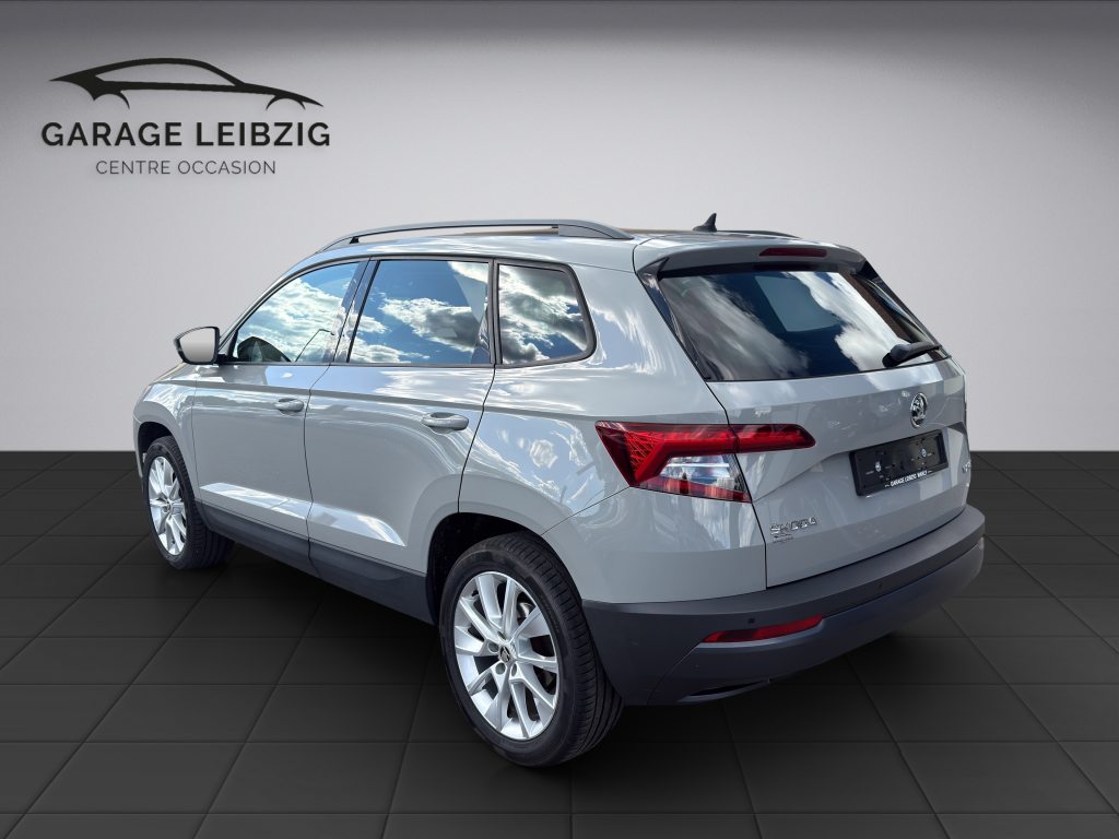 SKODA Karoq 2.0 TDI Ambition 4x4, Diesel, Second hand / Used, Manual - 3