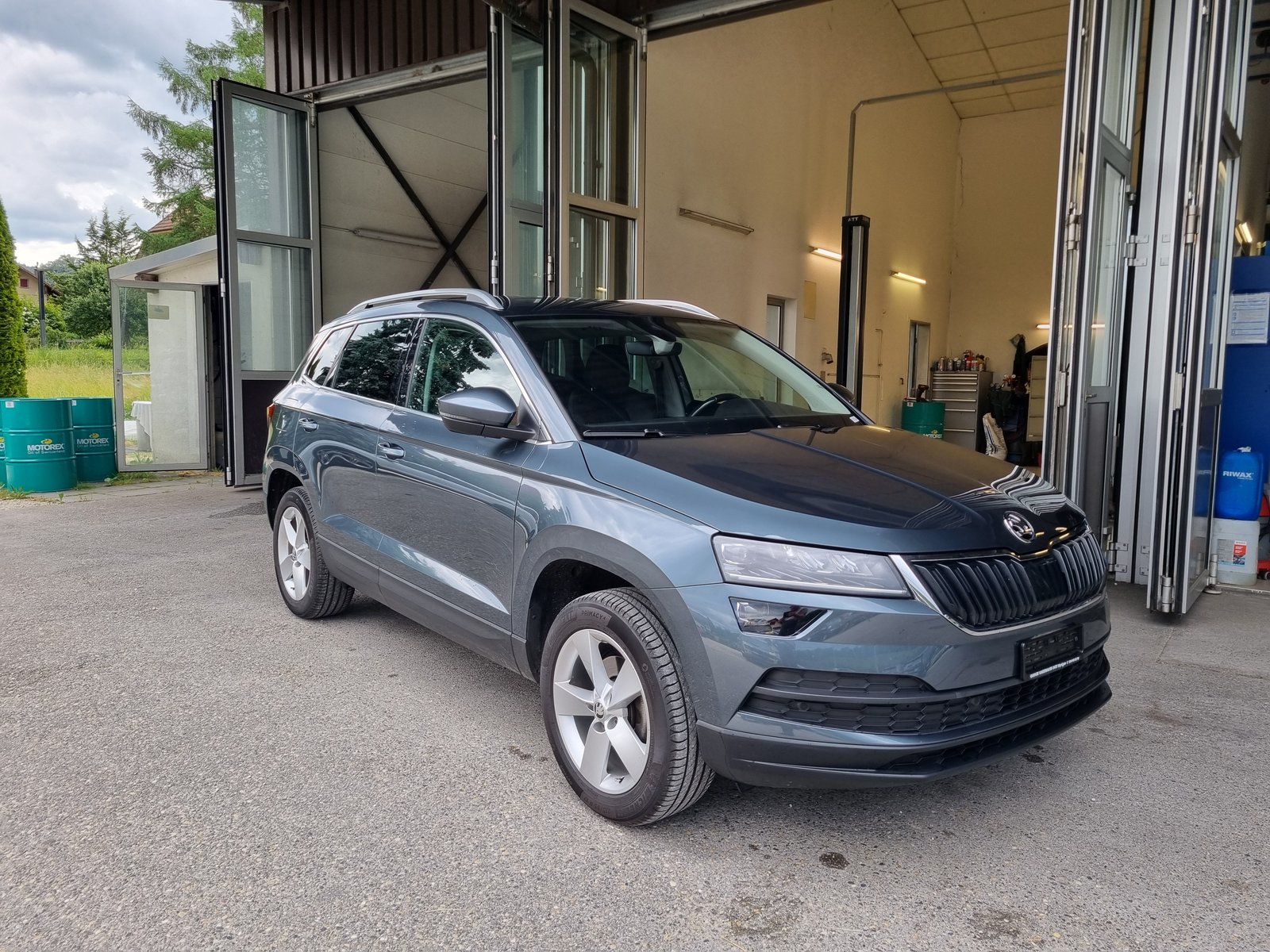 SKODA Karoq 1.6 TDI CR Smile, Diesel, Second hand / Used, Automatic - 2