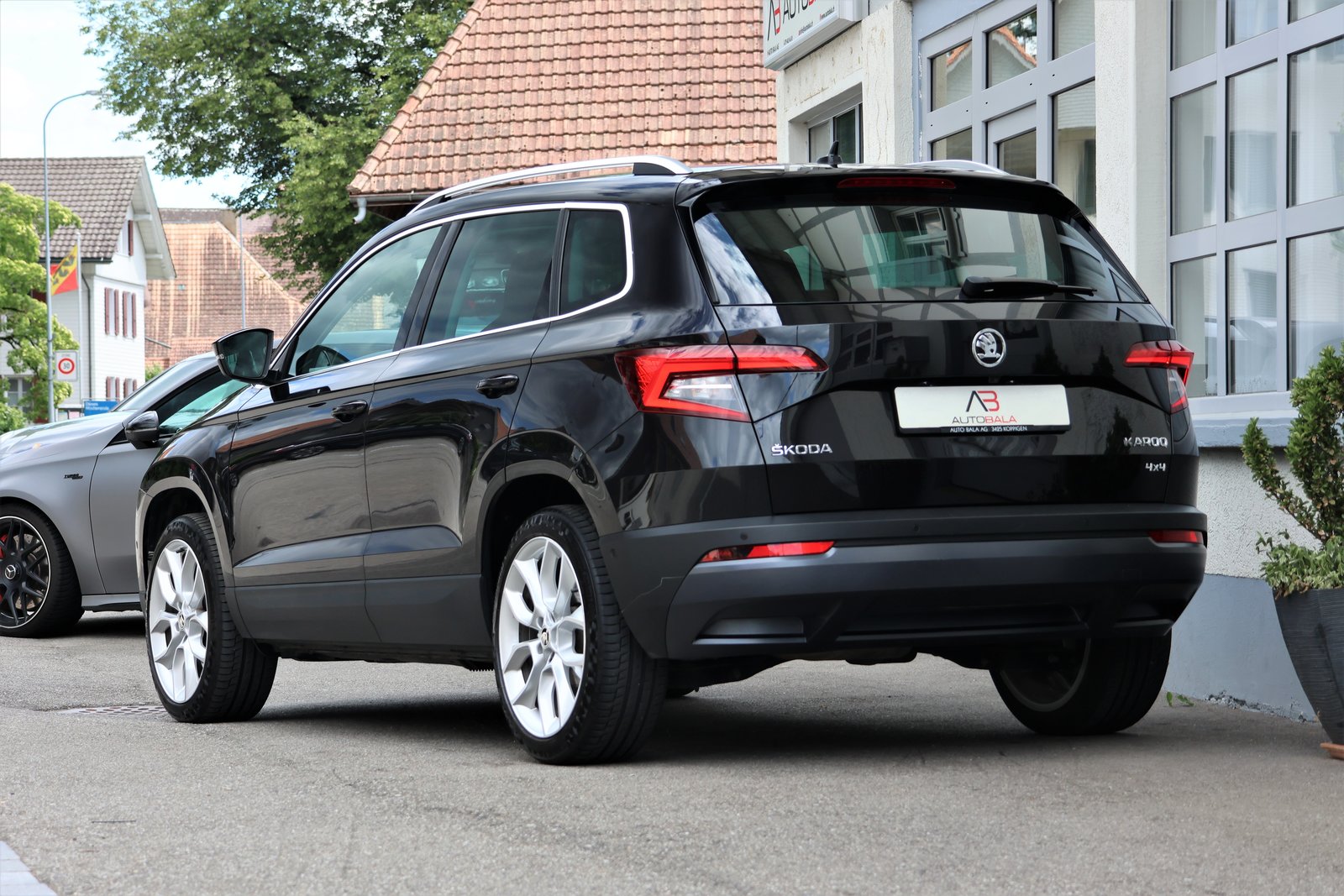 SKODA Karoq 2.0 TDI CR Style 4x4 DSG + 2.0T AHK, Diesel, Second hand / Used, Automatic - 3