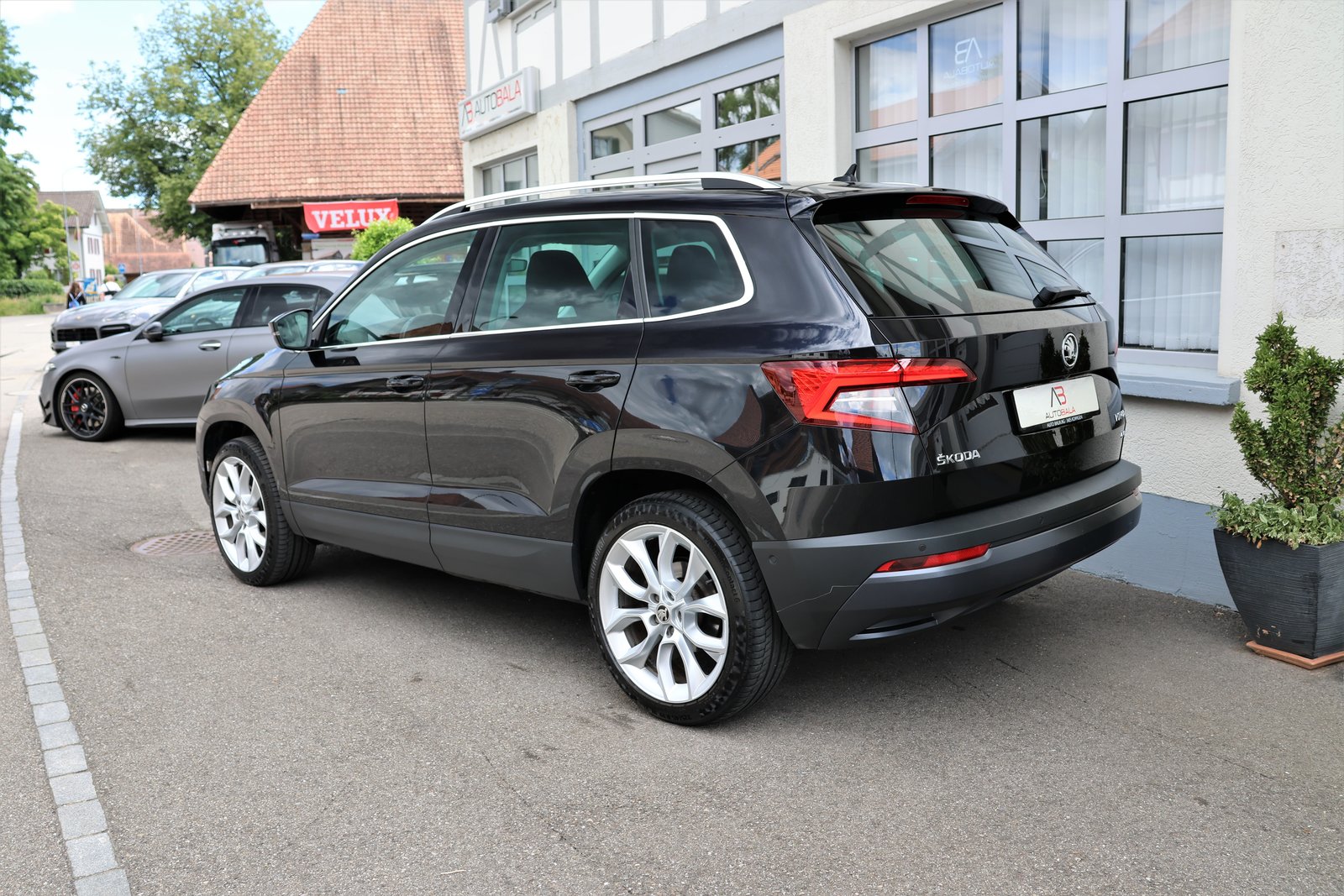 SKODA Karoq 2.0 TDI CR Style 4x4 DSG + 2.0T AHK, Diesel, Second hand / Used, Automatic - 7