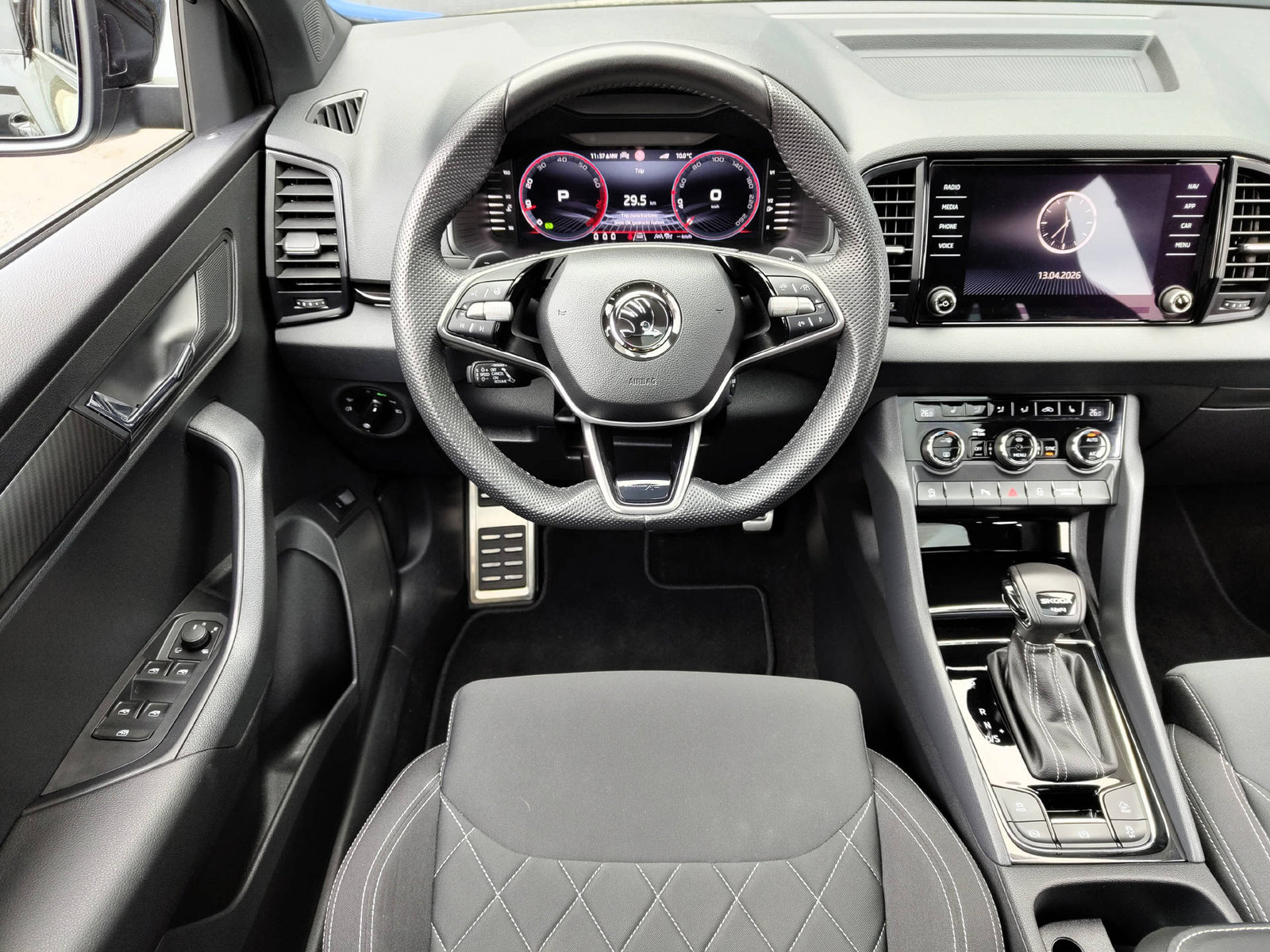 SKODA Karoq 2.0 TSI SportLine 4x4 DSG, Benzin, Occasion / Gebraucht, Automatik - 5