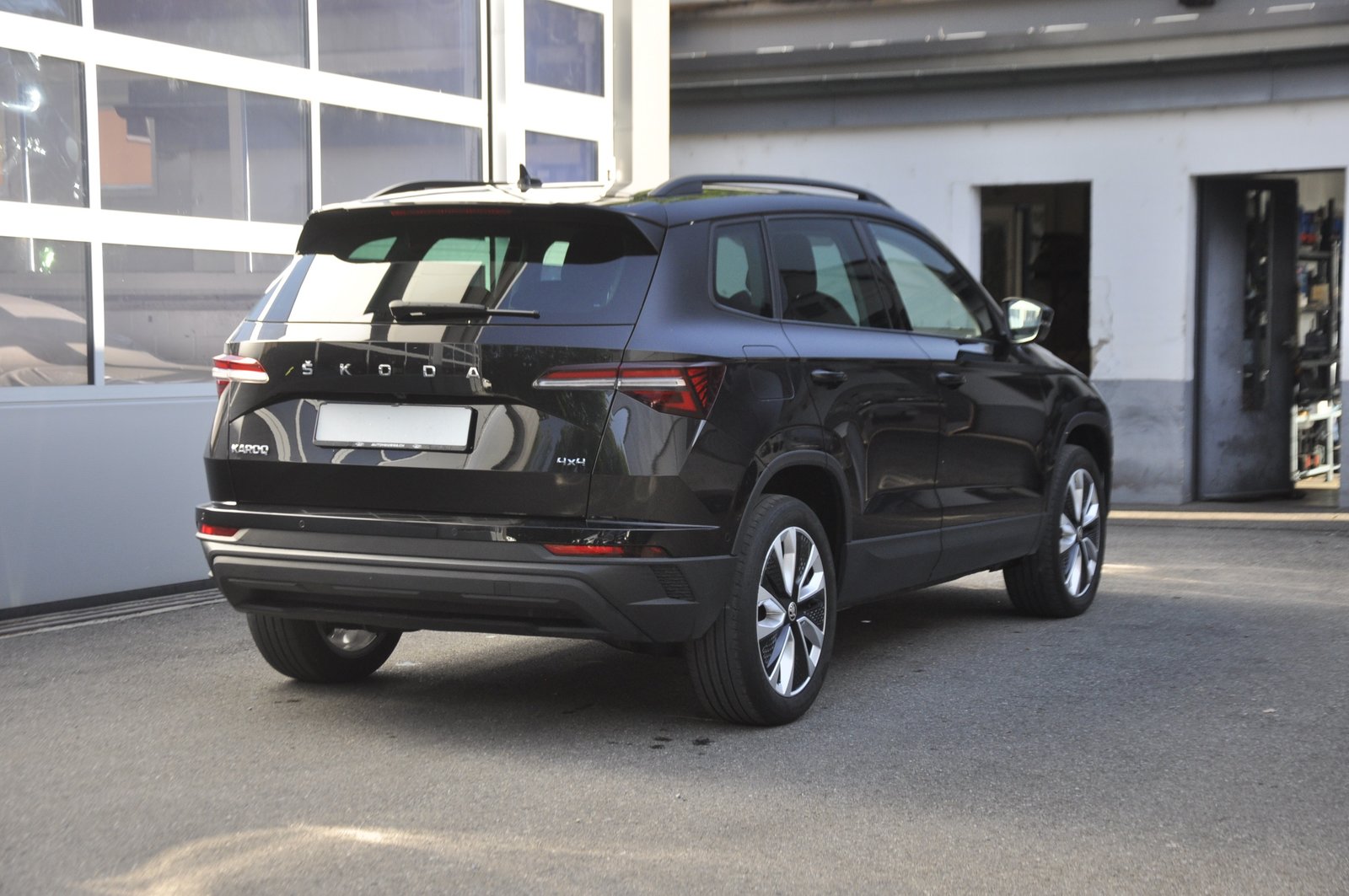 SKODA Karoq 2.0 TDI CR Style 4x4 DSG I Anhängerkupplung, Diesel, Occasion / Gebraucht, Automatik - 3