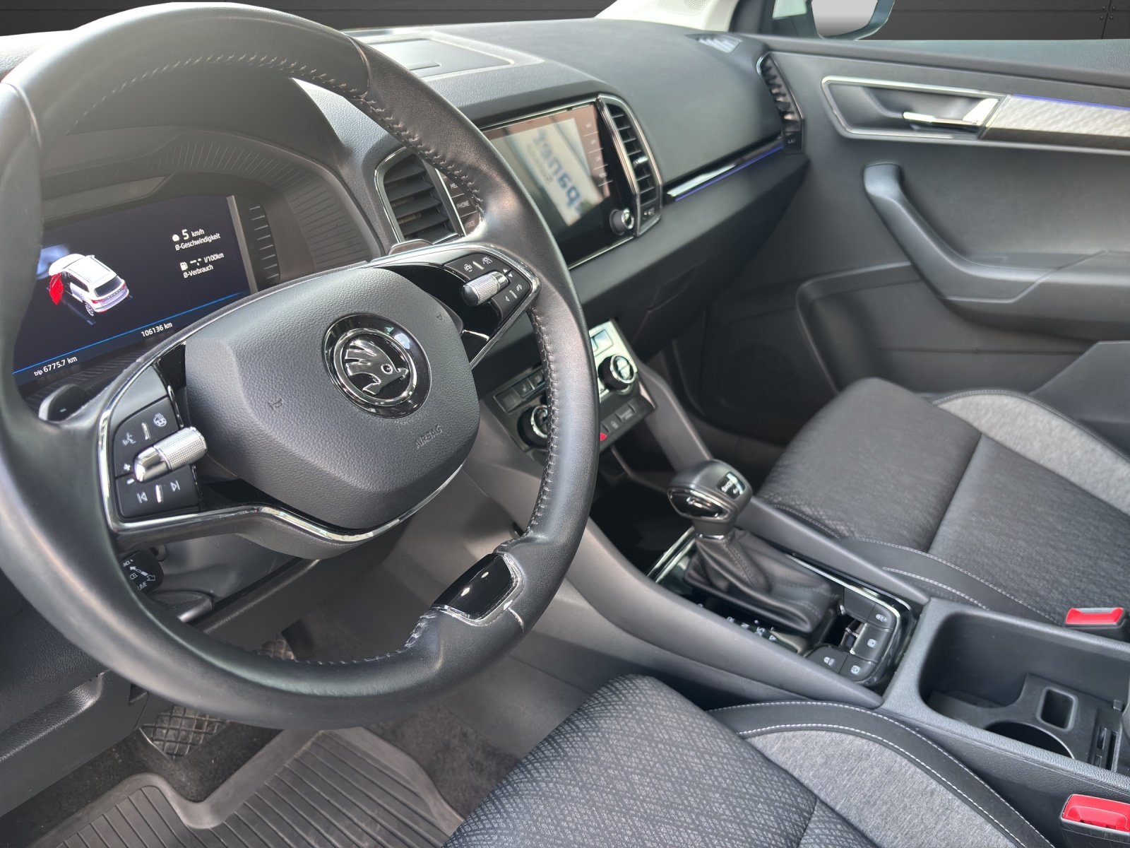 SKODA Karoq 2.0 TDI CR Style 4x4 DSG, Diesel, Occasion / Utilisé, Automatique - 5
