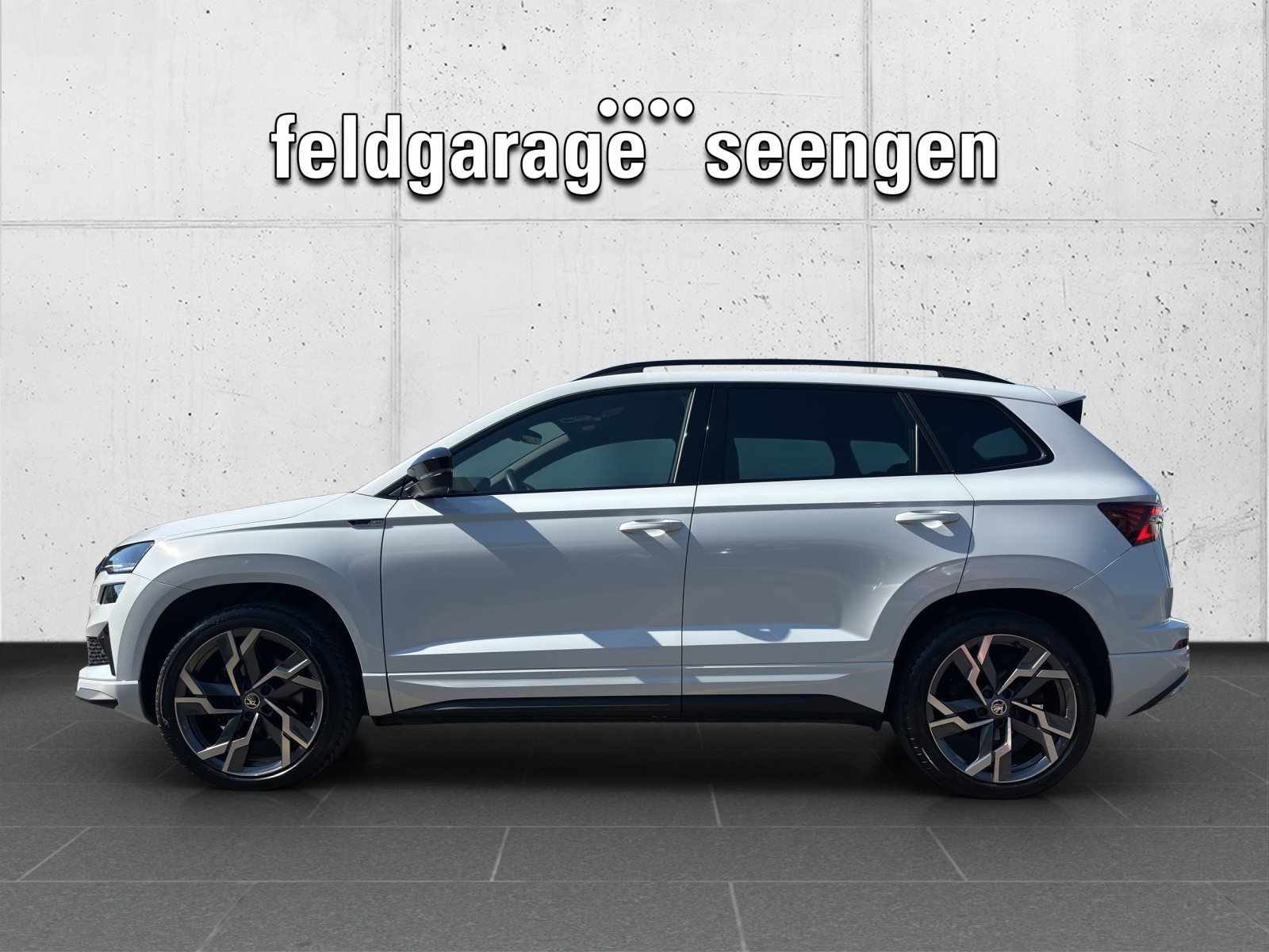 SKODA New Karoq 2.0 TDI CR Sport Line 4x4 DSG mit AHK Stand, Diesel, Occasioni / Usate, Automatico - 2